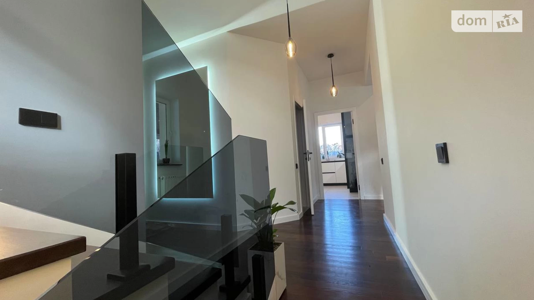 Продається будинок 2 поверховий 250 кв. м з каміном, цена: 240000 $ - фото 5
