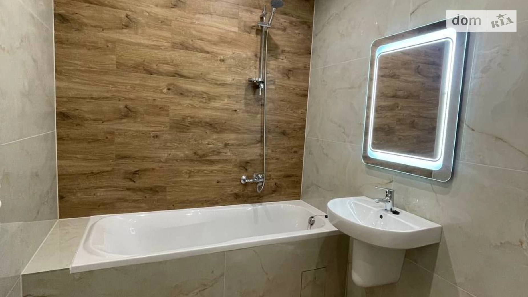 Продається 2-кімнатна квартира 67 кв. м у Вовчинцю, цена: 60000 $ - фото 4