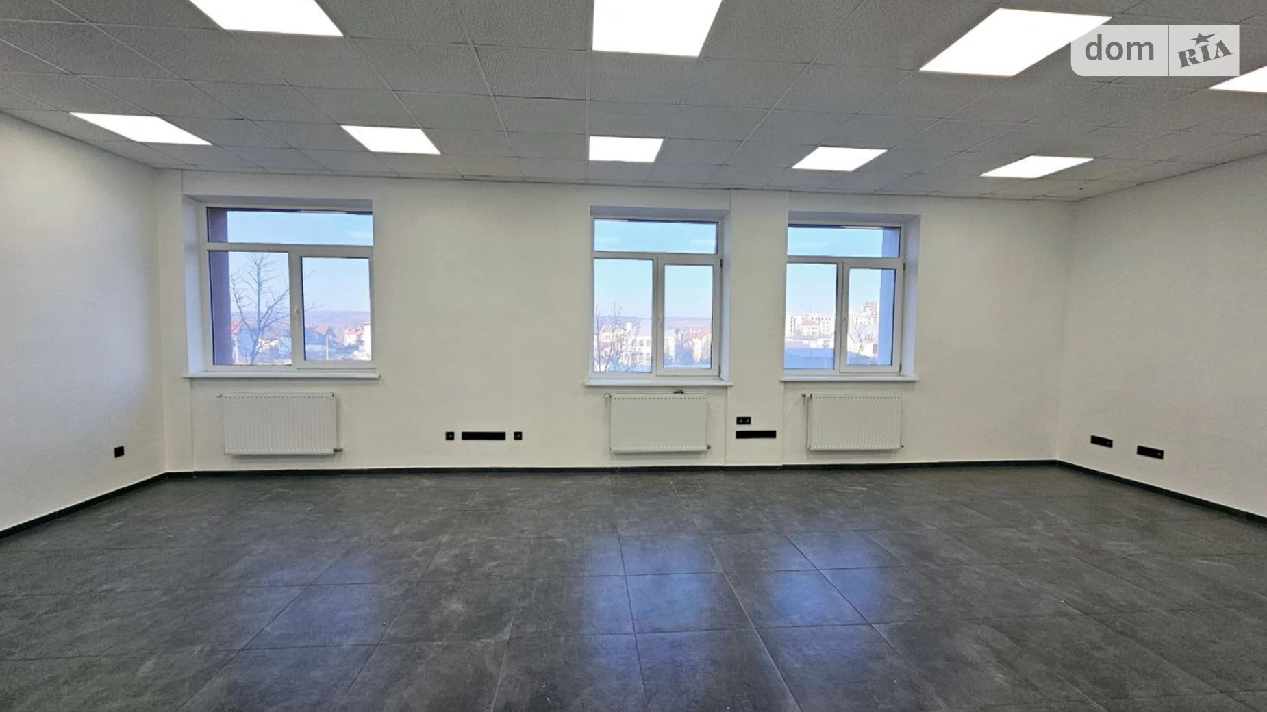 Сдается в аренду офис 189 кв. м в бизнес-центре, цена: 47250 грн - фото 2