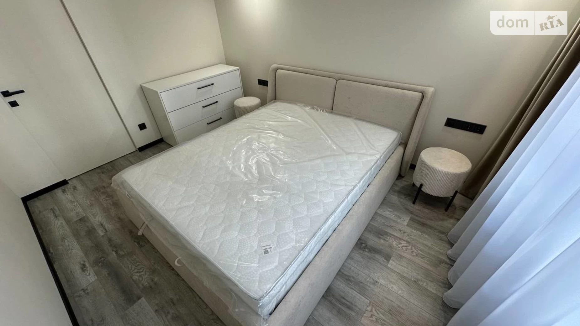 Продается 1-комнатная квартира 49 кв. м в Днепре, Запорожское шоссе, 32 - фото 2