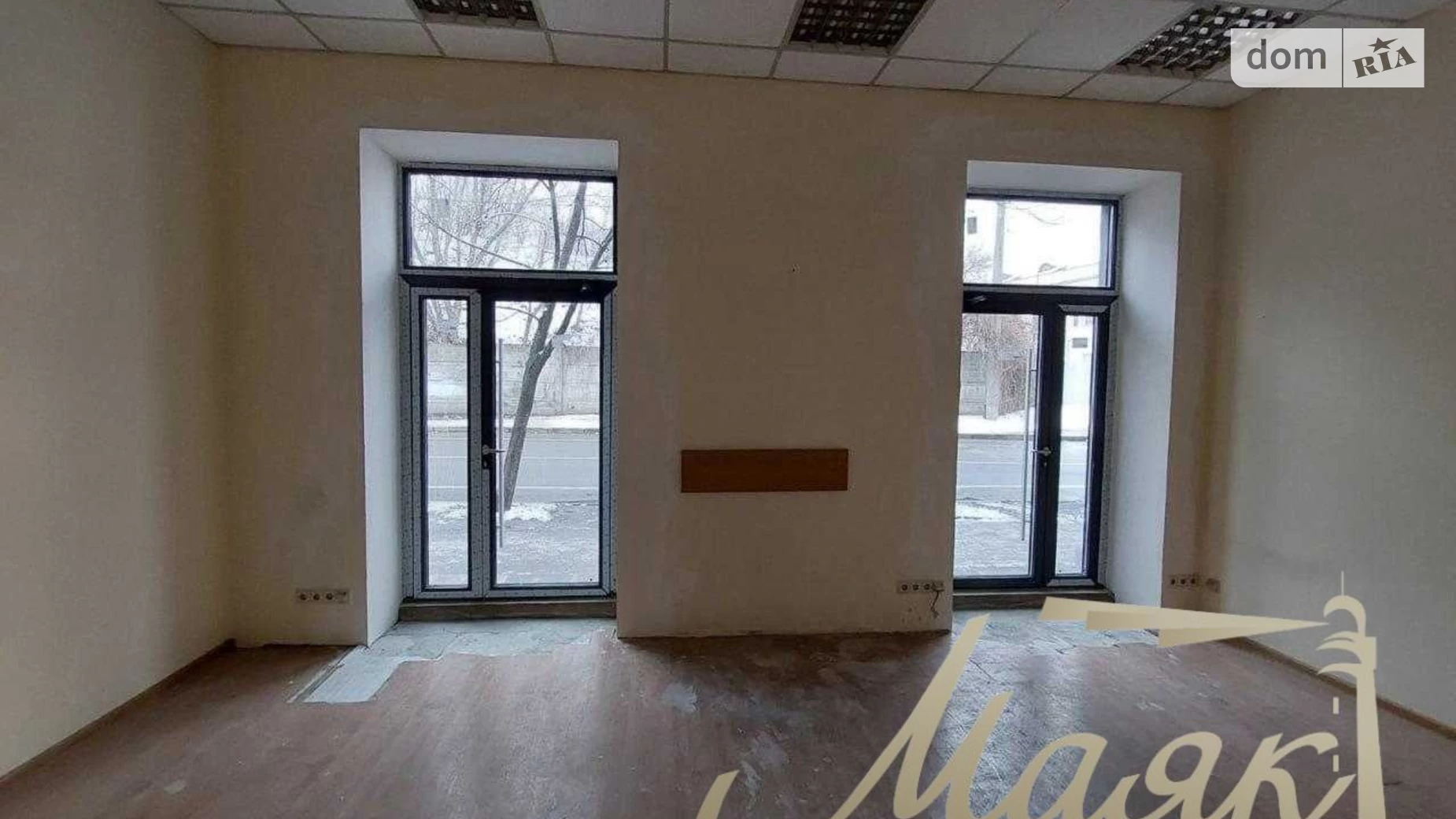 Сдается в аренду офис 265 кв. м в бизнес-центре, цена: 4300 $ - фото 2
