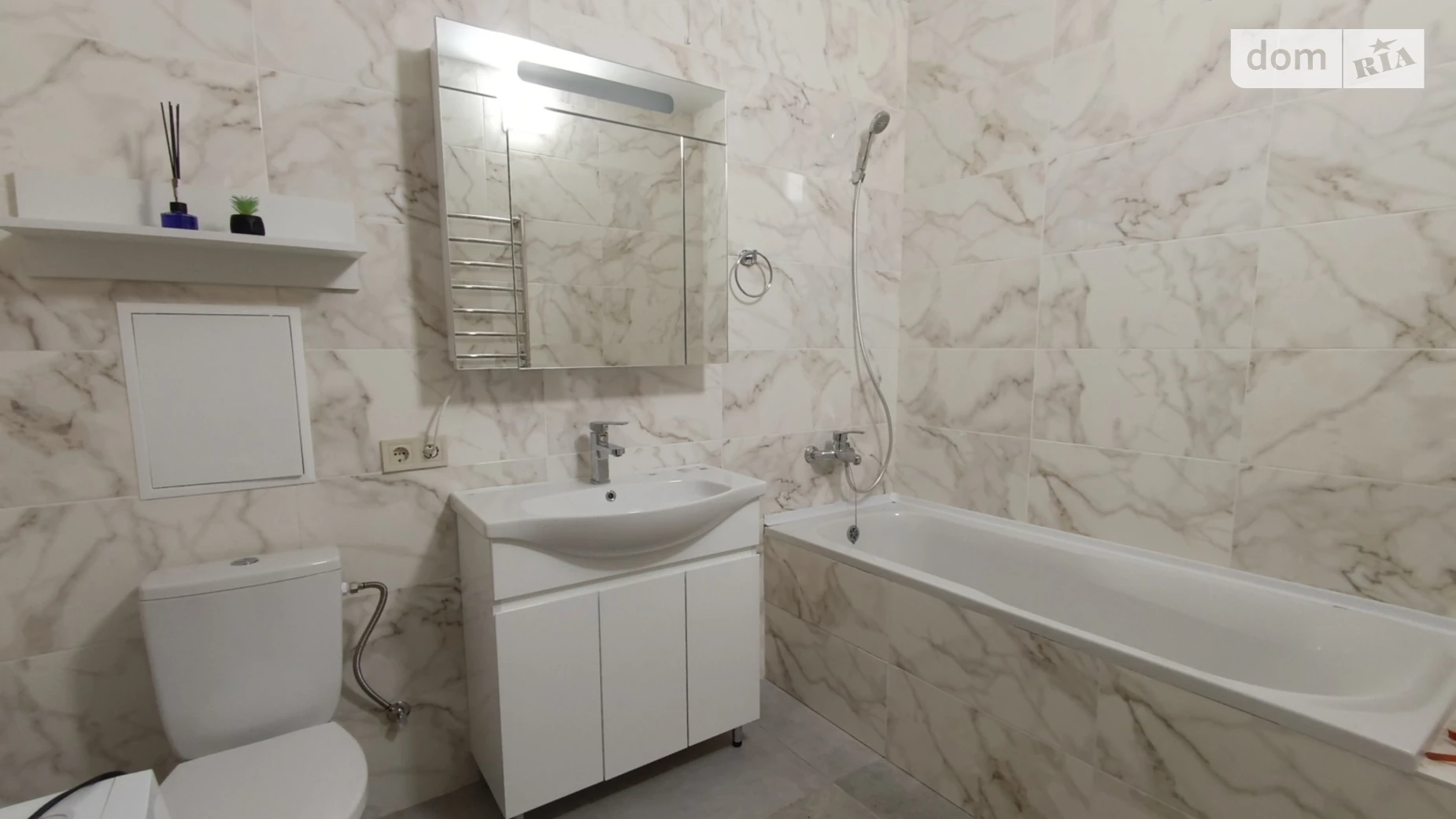 Сдается в аренду 1-комнатная квартира 60 кв. м в Хмельницком, ул. Коновальца Евгения, 11 - фото 2