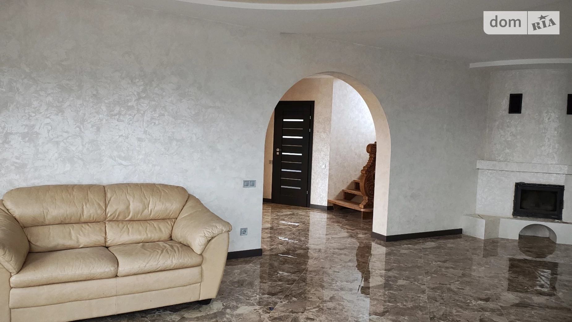 Продается дом на 2 этажа 180 кв. м с подвалом, цена: 120000 $ - фото 2