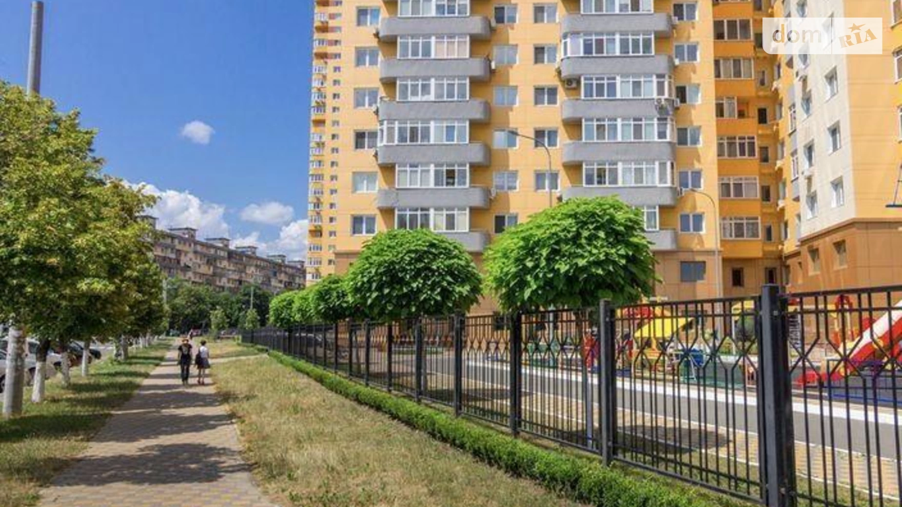 Продается 3-комнатная квартира 98.3 кв. м в Киеве, ул. Юрия Кондратюка, 1 - фото 2