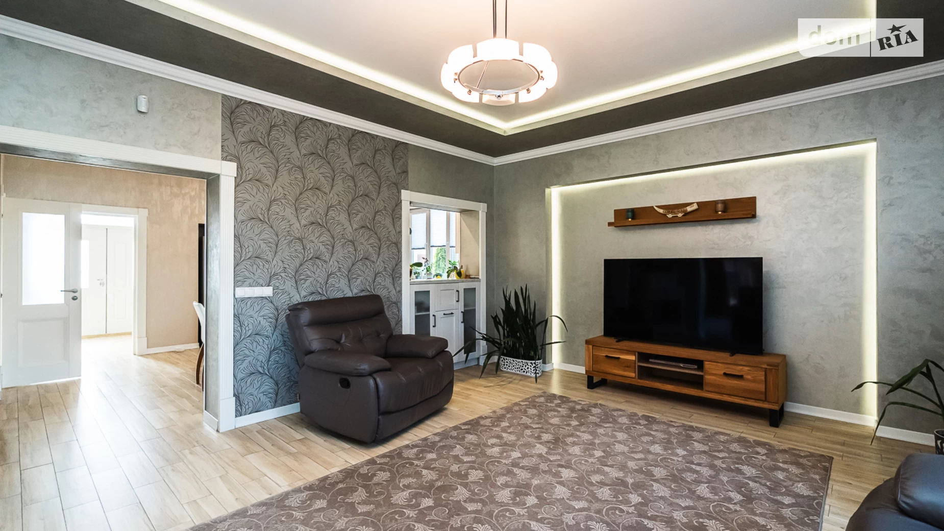 Продается дом на 2 этажа 232 кв. м с садом, цена: 320000 $ - фото 4