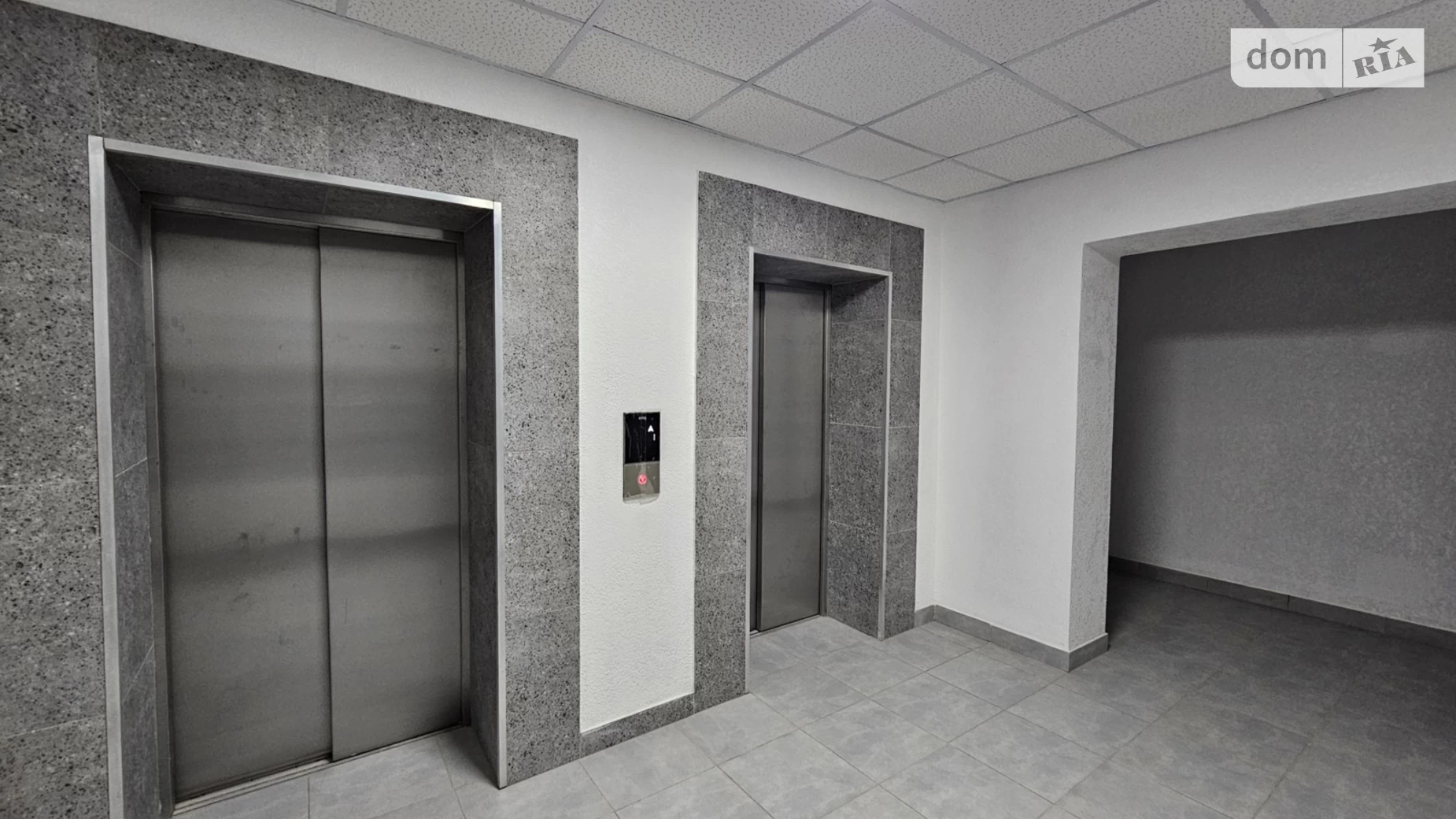Продається 2-кімнатна квартира 81.2 кв. м у Дніпрі - фото 2
