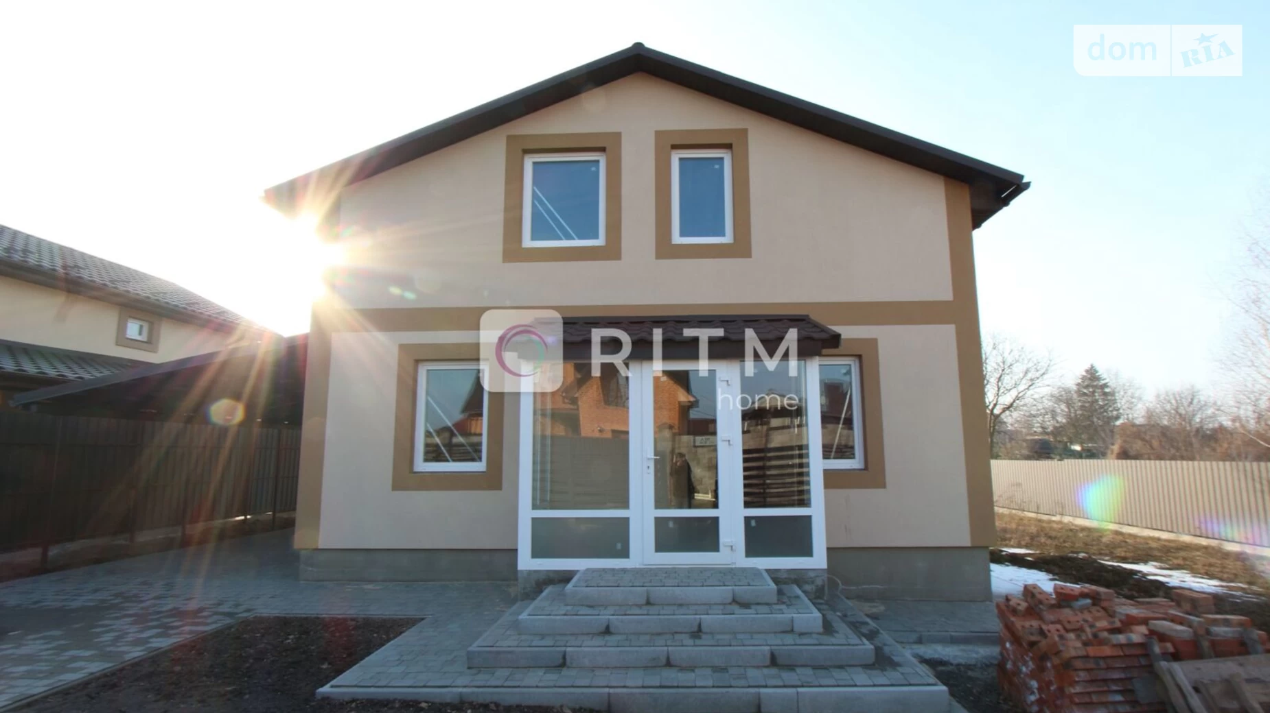 Продается дом на 2 этажа 160 кв. м с гаражом, цена: 100000 $ - фото 5