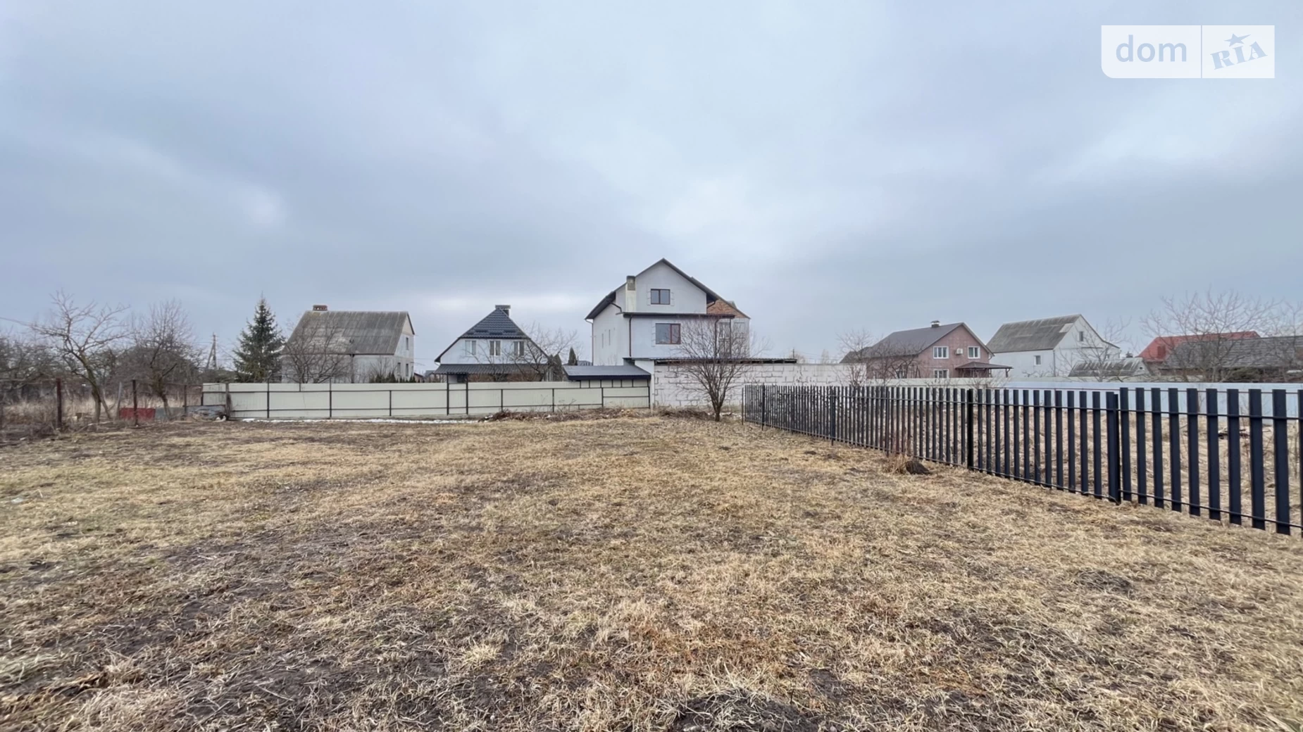 Продается дом на 3 этажа 309.9 кв. м с террасой, цена: 201500 $ - фото 2