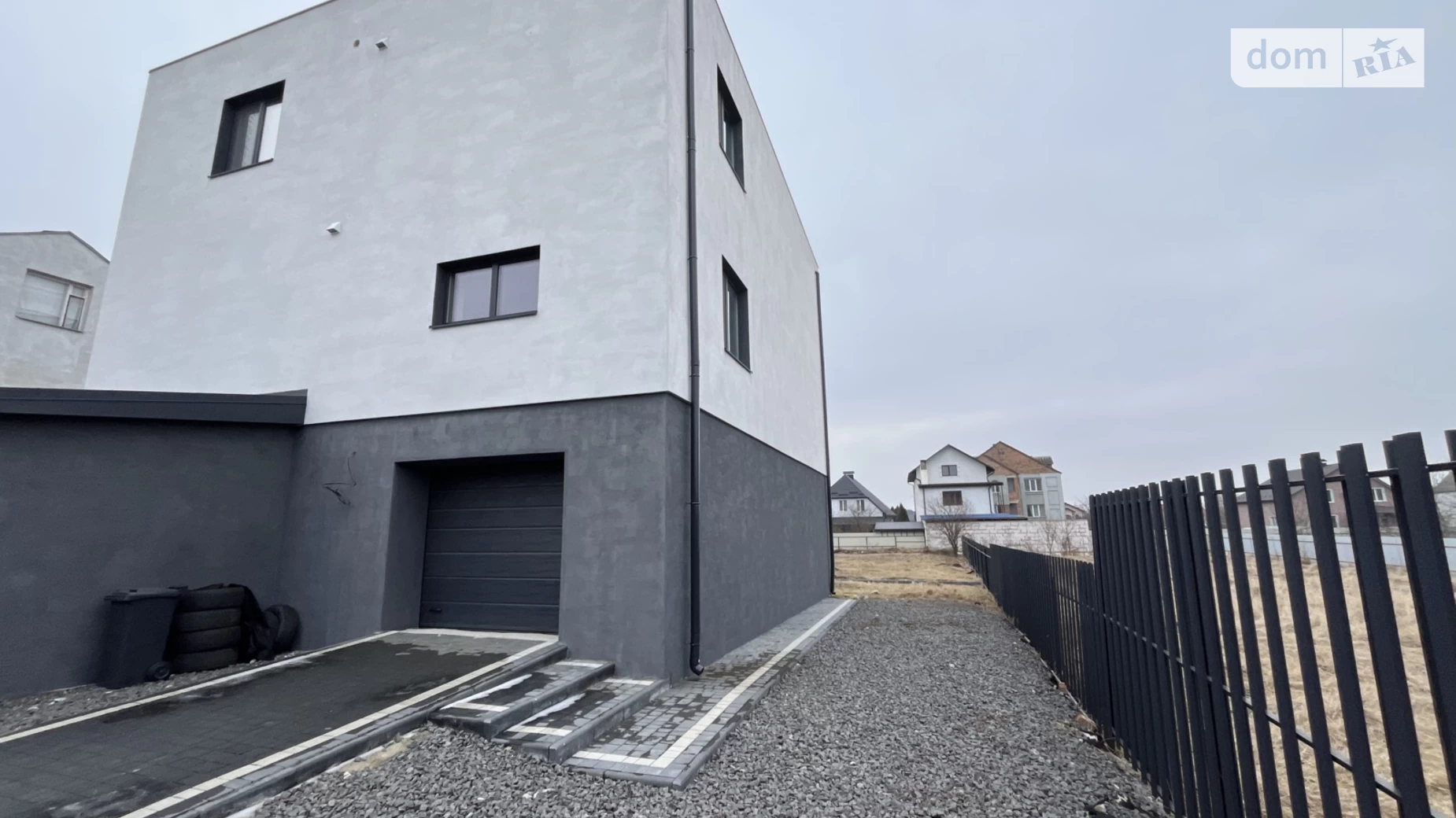 Продается дом на 3 этажа 309.9 кв. м с террасой, цена: 201500 $ - фото 3