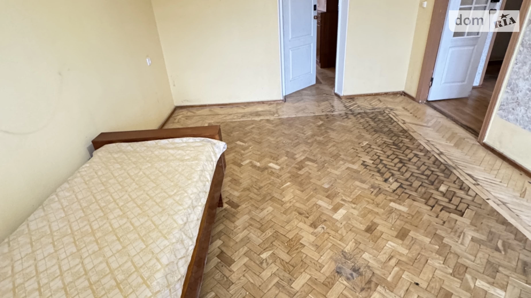 Продается 4-комнатная квартира 76 кв. м в Ирпене, ул. Капитана Зайцева, 2 - фото 2