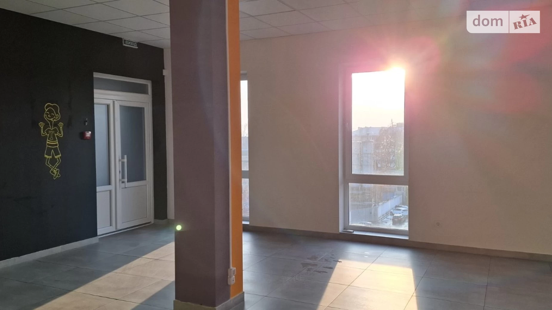 Сдается в аренду офис 563 кв. м в бизнес-центре, цена: 140750 грн - фото 4
