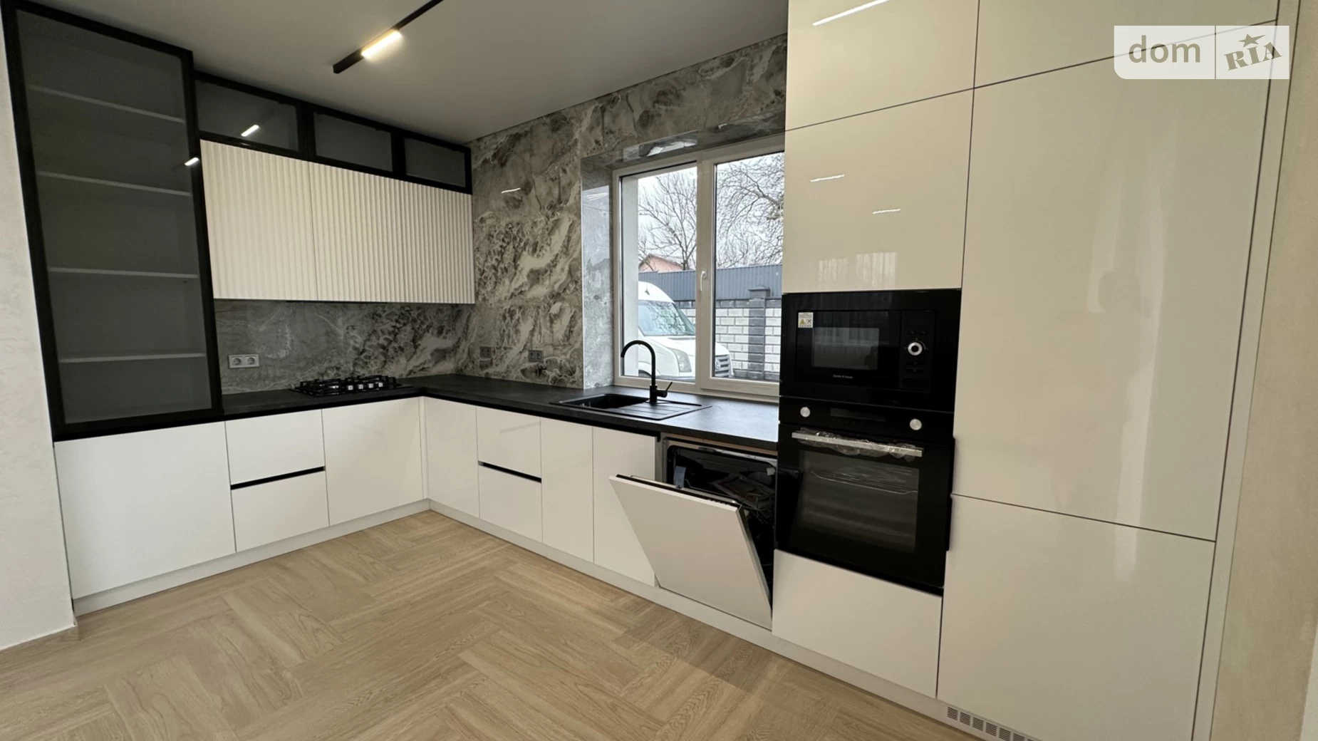 Продается одноэтажный дом 100 кв. м с баней/сауной, цена: 175000 $ - фото 3