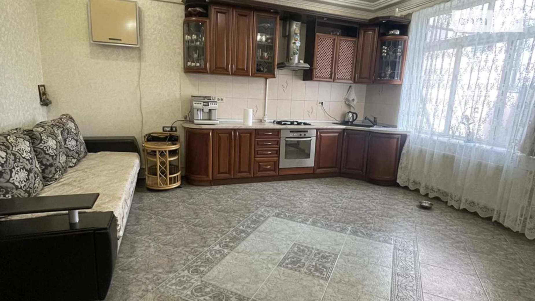 Продается дом на 3 этажа 190 кв. м с верандой, цена: 270000 $ - фото 5