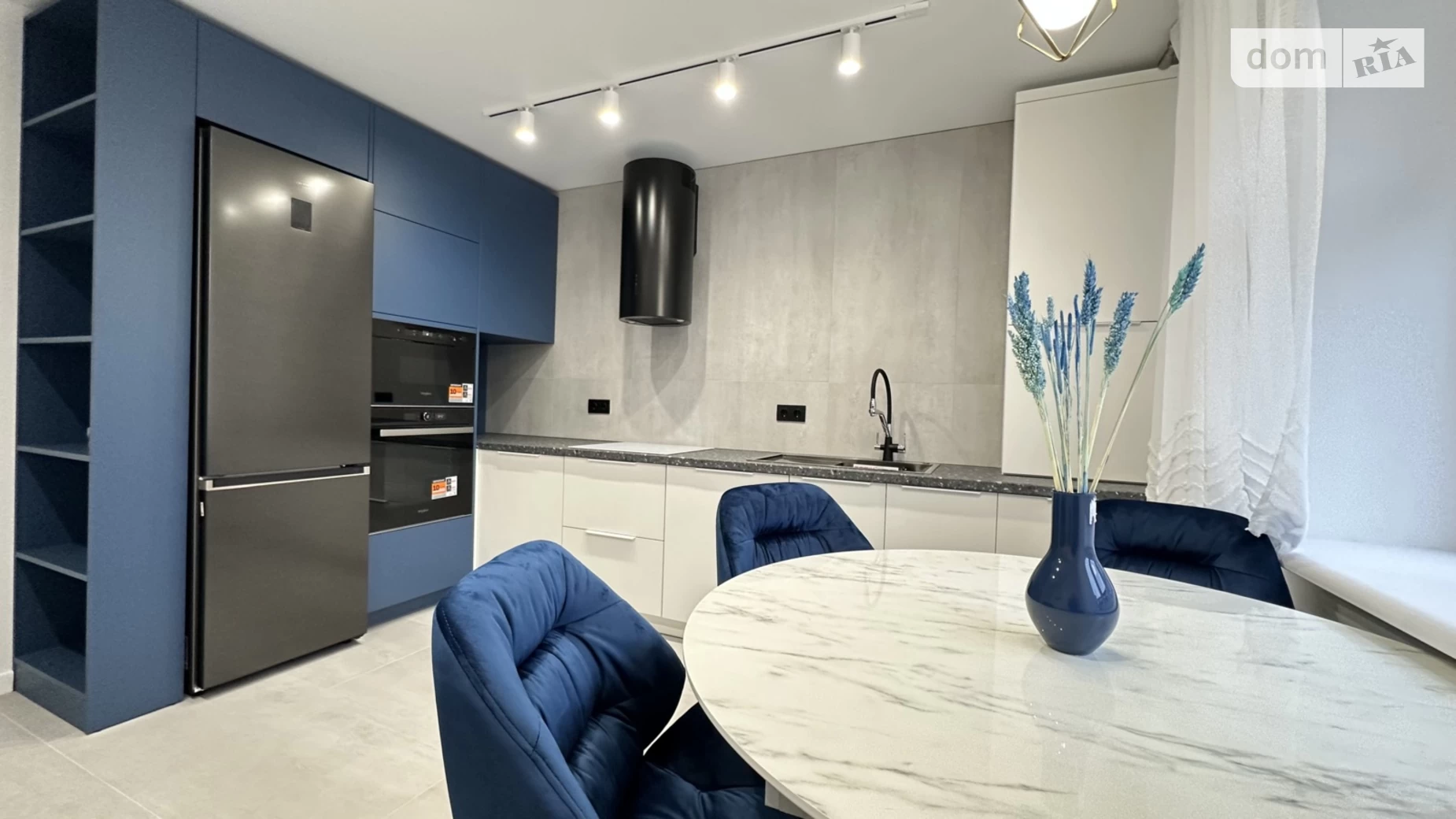 Продается 2-комнатная квартира 78 кв. м в Хмельницком, ул. Плоская, 21 - фото 2