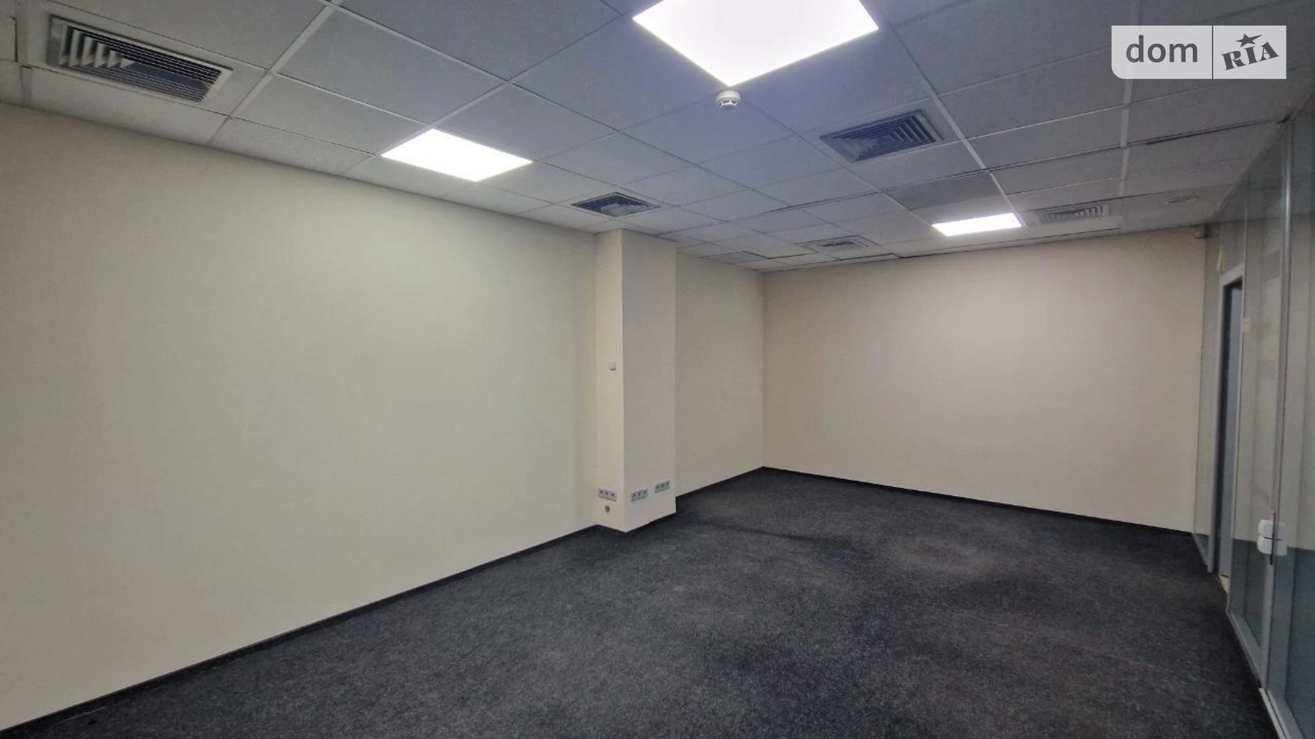 Сдается в аренду офис 680 кв. м в бизнес-центре, цена: 6800 $ - фото 4