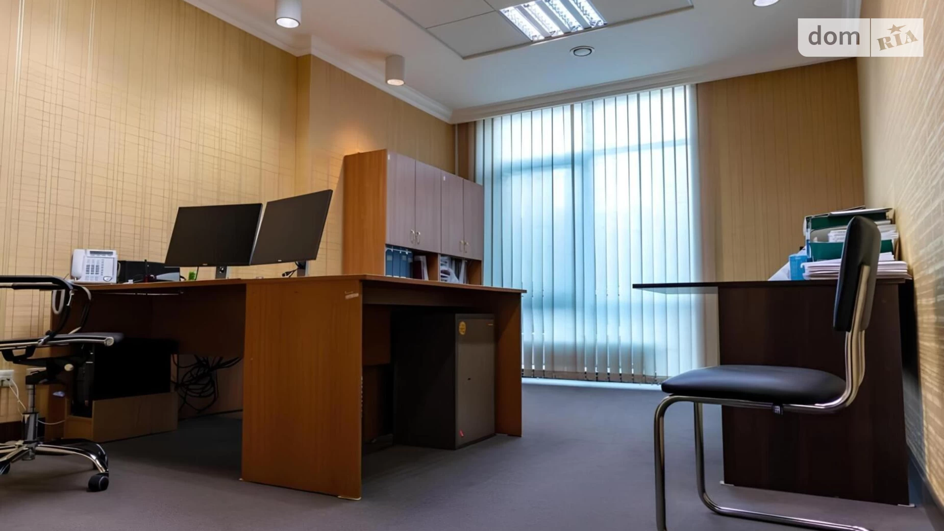Сдается в аренду офис 300 кв. м в бизнес-центре, цена: 5500 $ - фото 4