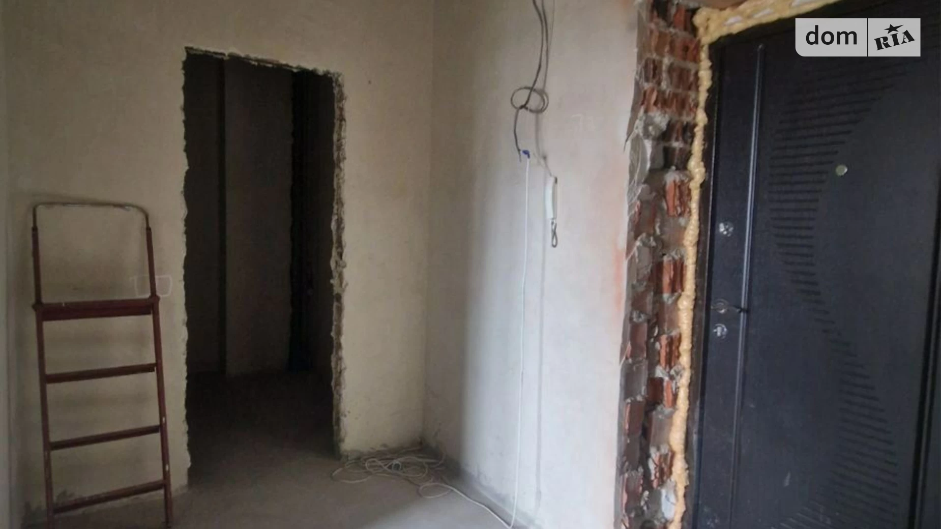 Продается 1-комнатная квартира 42.4 кв. м в Ивано-Франковске, ул. Софиевка, 39А - фото 2
