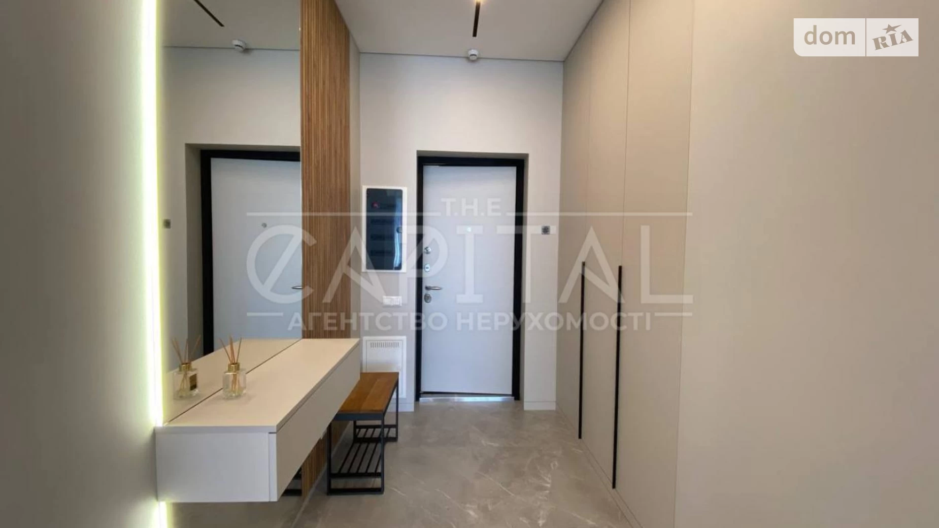 Продается 2-комнатная квартира 72 кв. м в Киеве, ул. Ивана Федорова, 2А - фото 2