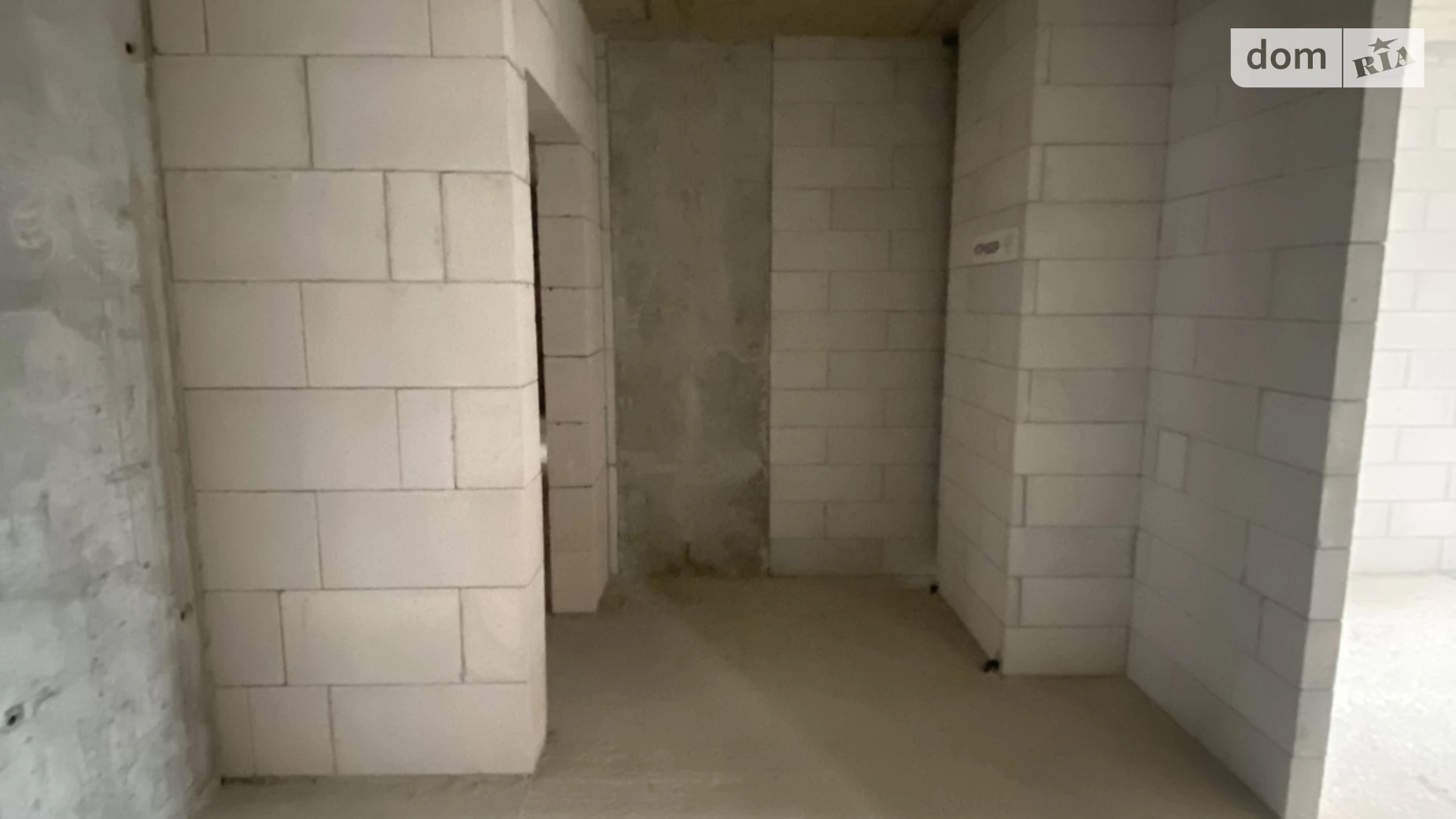 Продается 1-комнатная квартира 45 кв. м в Ивано-Франковске, ул. Химиков, 31 - фото 2