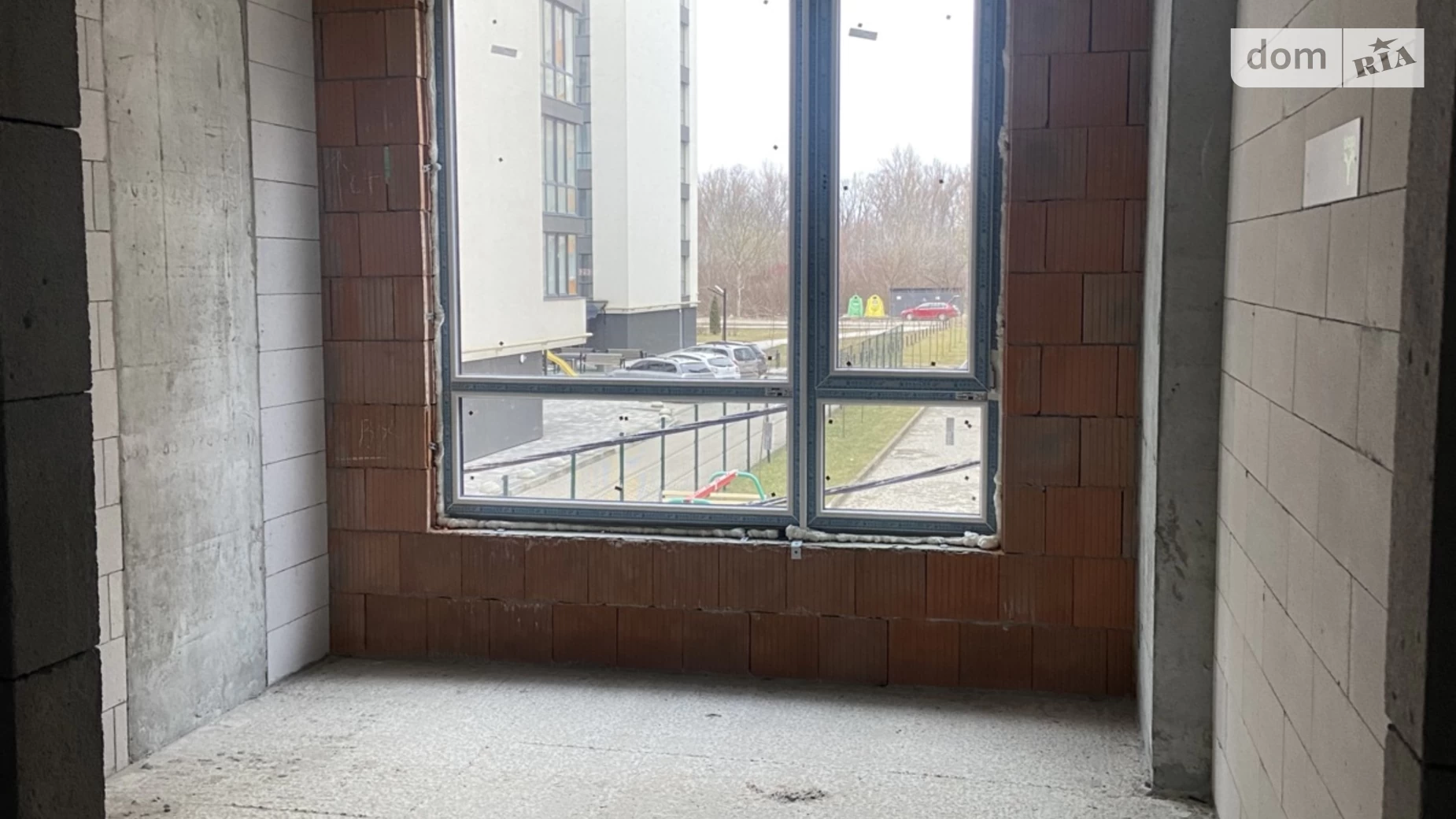 Продается 1-комнатная квартира 45 кв. м в Ивано-Франковске, ул. Химиков, 31 - фото 4