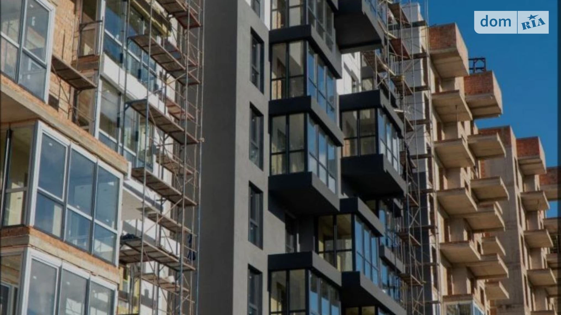 Продается 3-комнатная квартира 80 кв. м в Черновцах, ул. Науки - фото 2