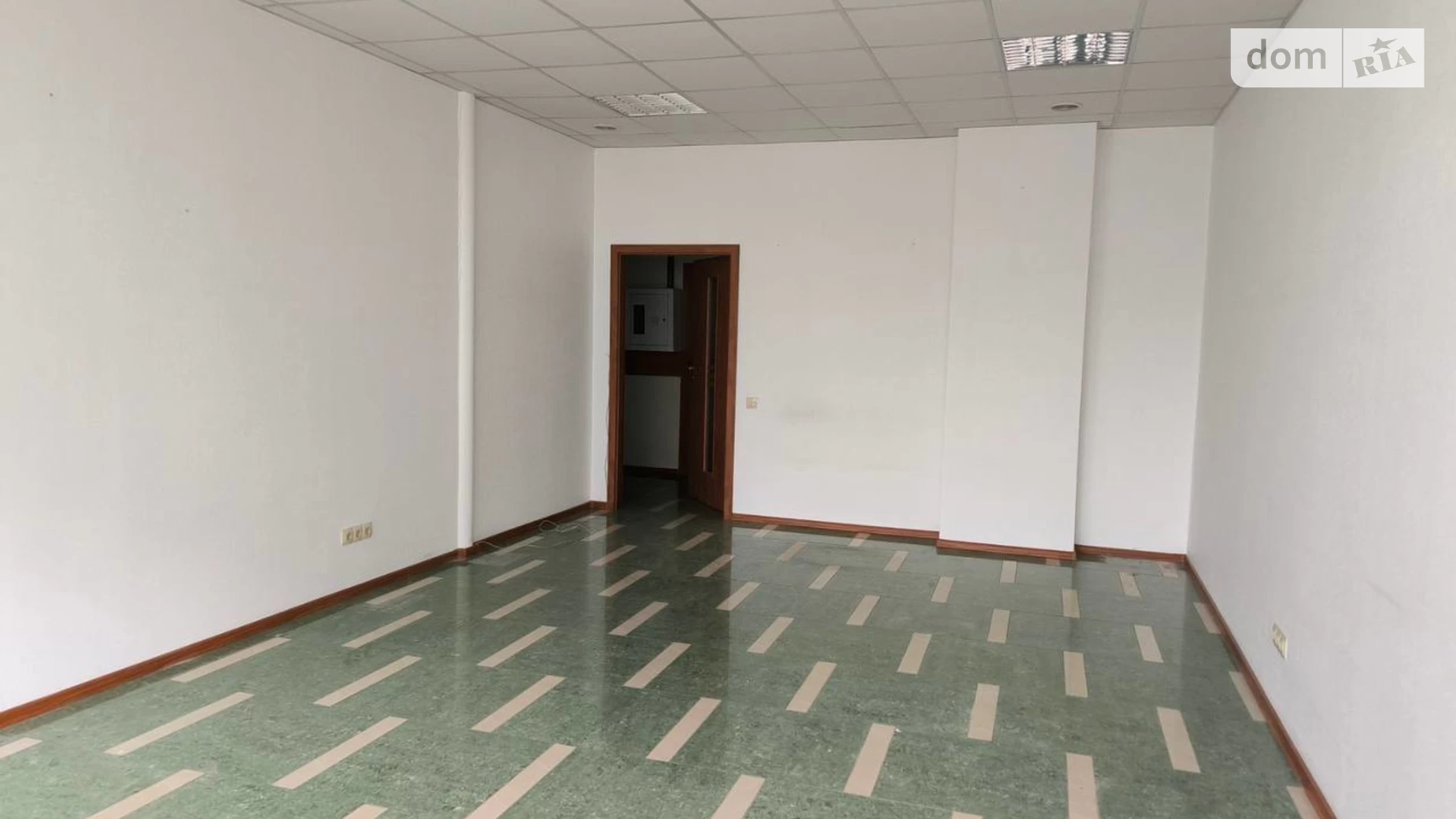 Сдается в аренду офис 35.7 кв. м в бизнес-центре, цена: 6979 грн - фото 3