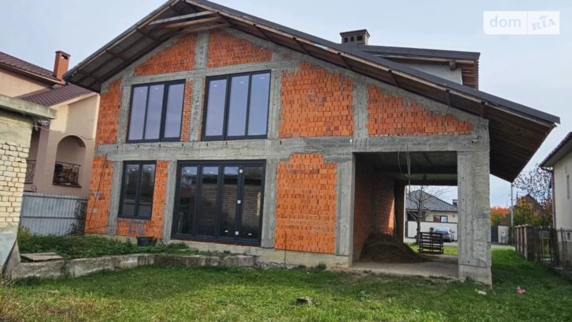 Продается дом на 2 этажа 226 кв. м с камином, цена: 120000 $ - фото 3