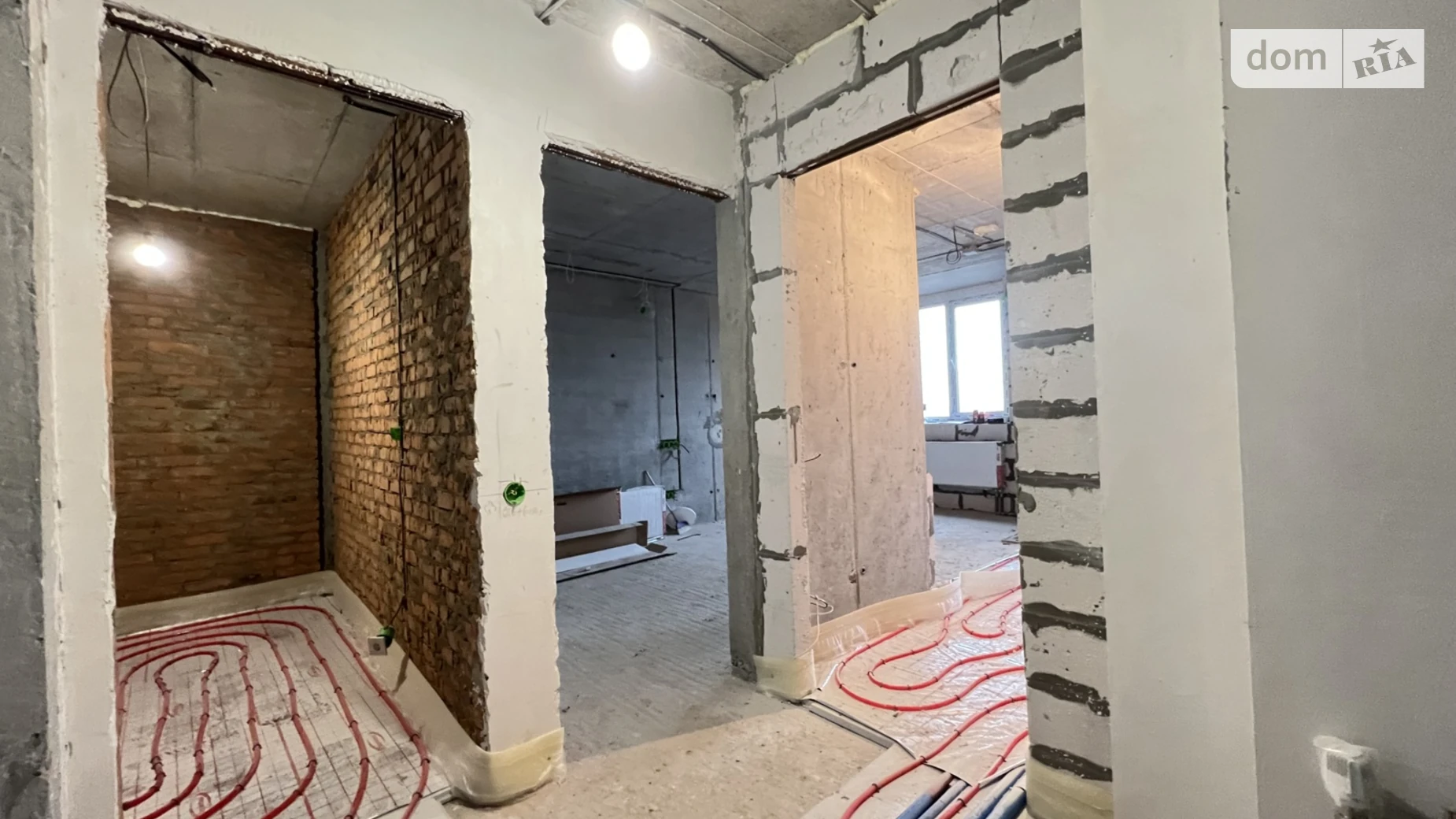 Продается 1-комнатная квартира 44 кв. м в Зарванцах, ул. Рыбацкая, 3 - фото 2