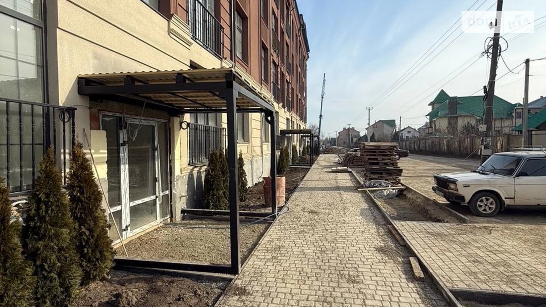 Продается 3-комнатная квартира 96 кв. м в Черновцах - фото 2