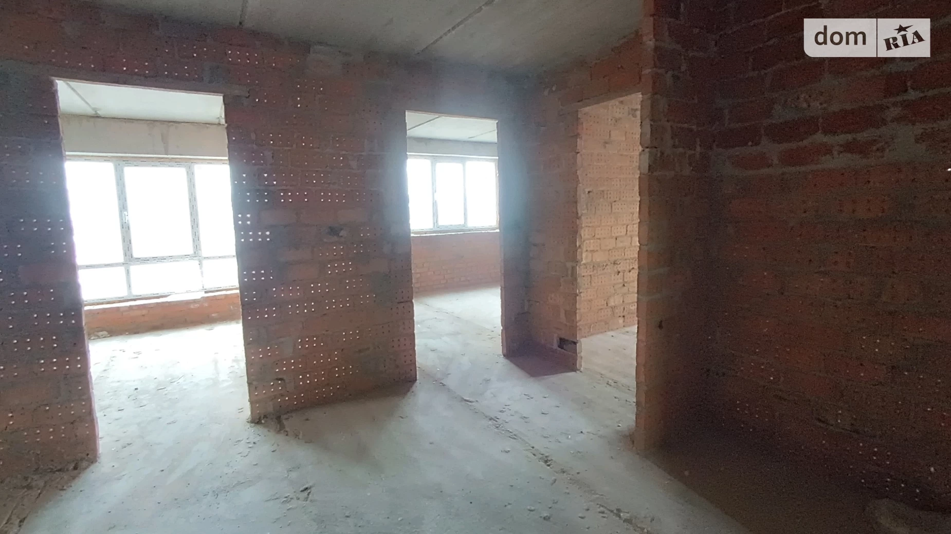 Продается 2-комнатная квартира 74 кв. м в Хмельницком, ул. Казацкая, 40 - фото 2