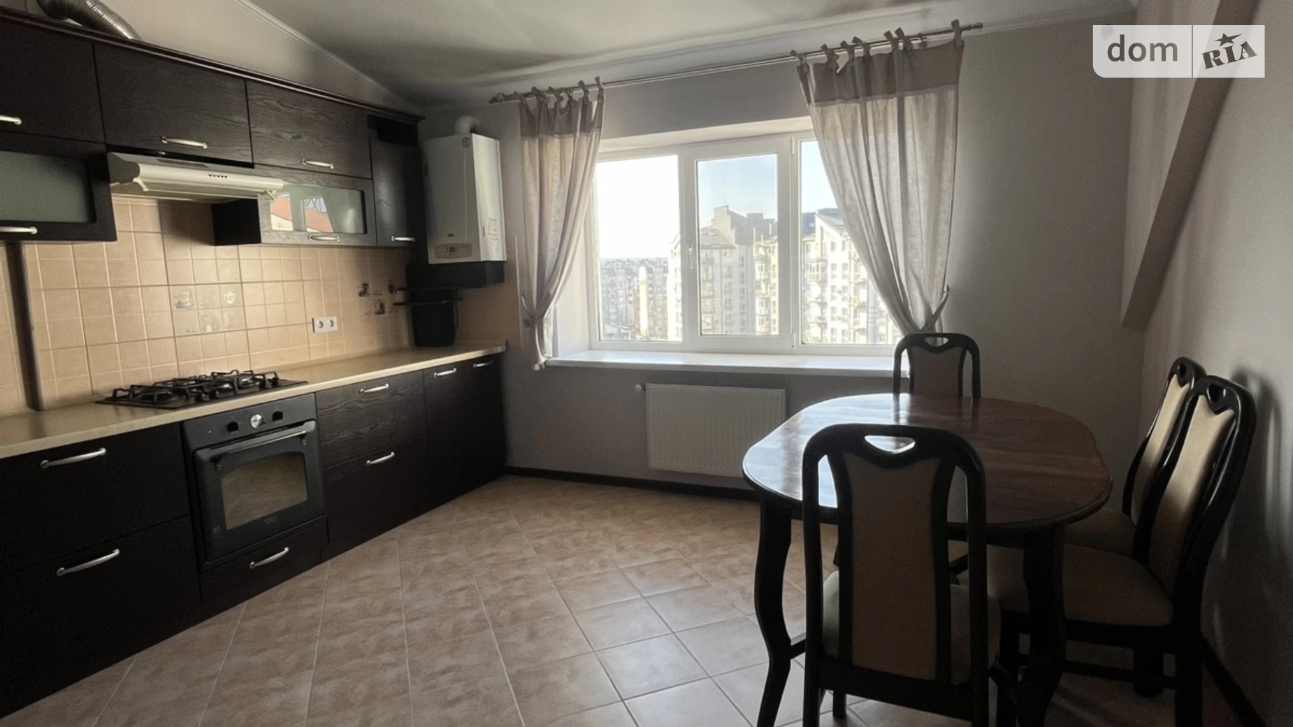 Продается 2-комнатная квартира 81 кв. м в Ивано-Франковске, ул. Стуса Василия, 28/3 - фото 3
