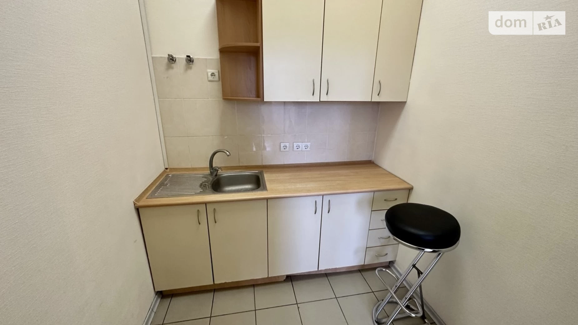 Сдается в аренду офис 81 кв. м в бизнес-центре, цена: 22680 грн - фото 5