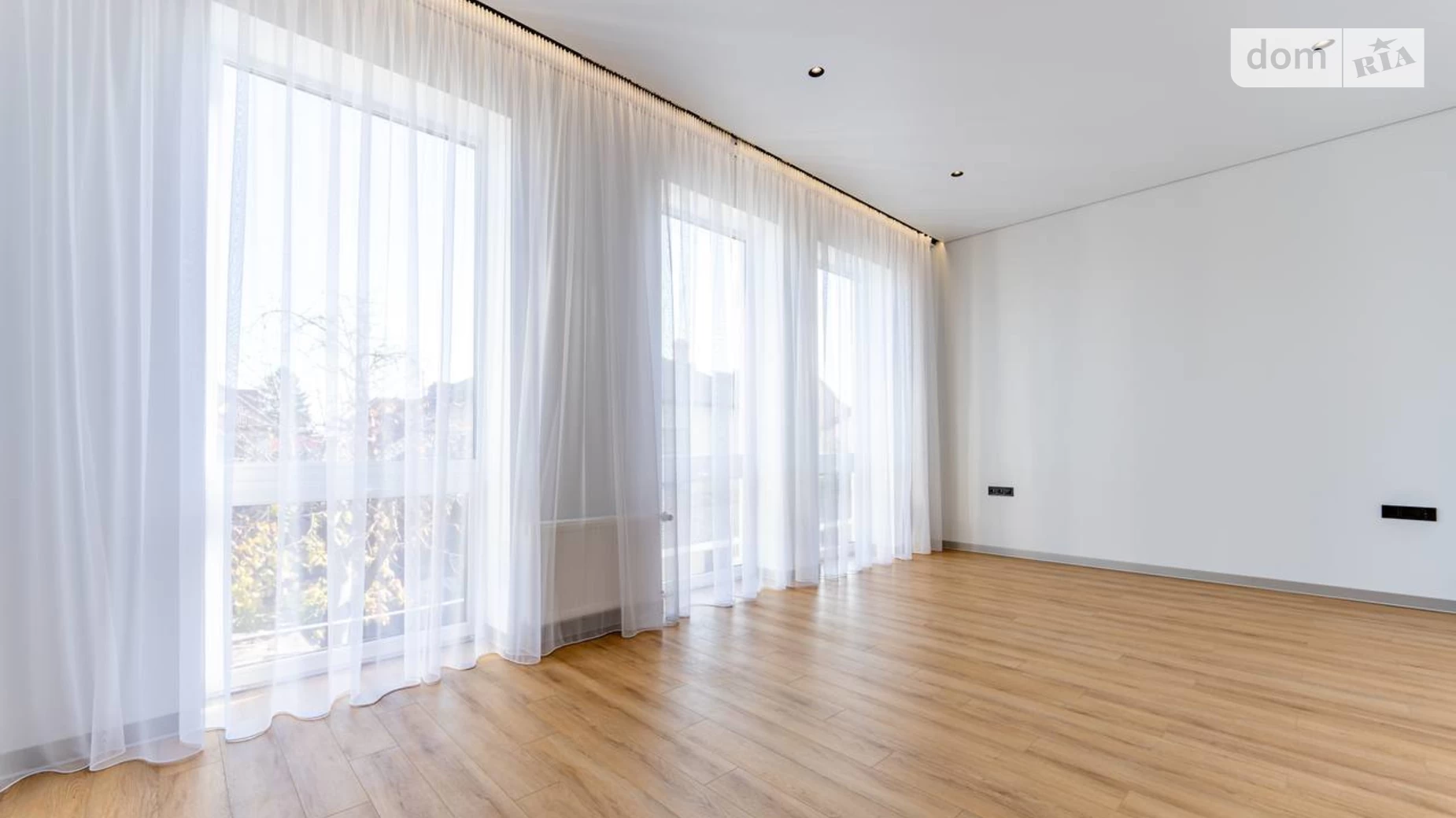 Продається будинок 2 поверховий 200 кв. м з гаражем, цена: 435000 $ - фото 3