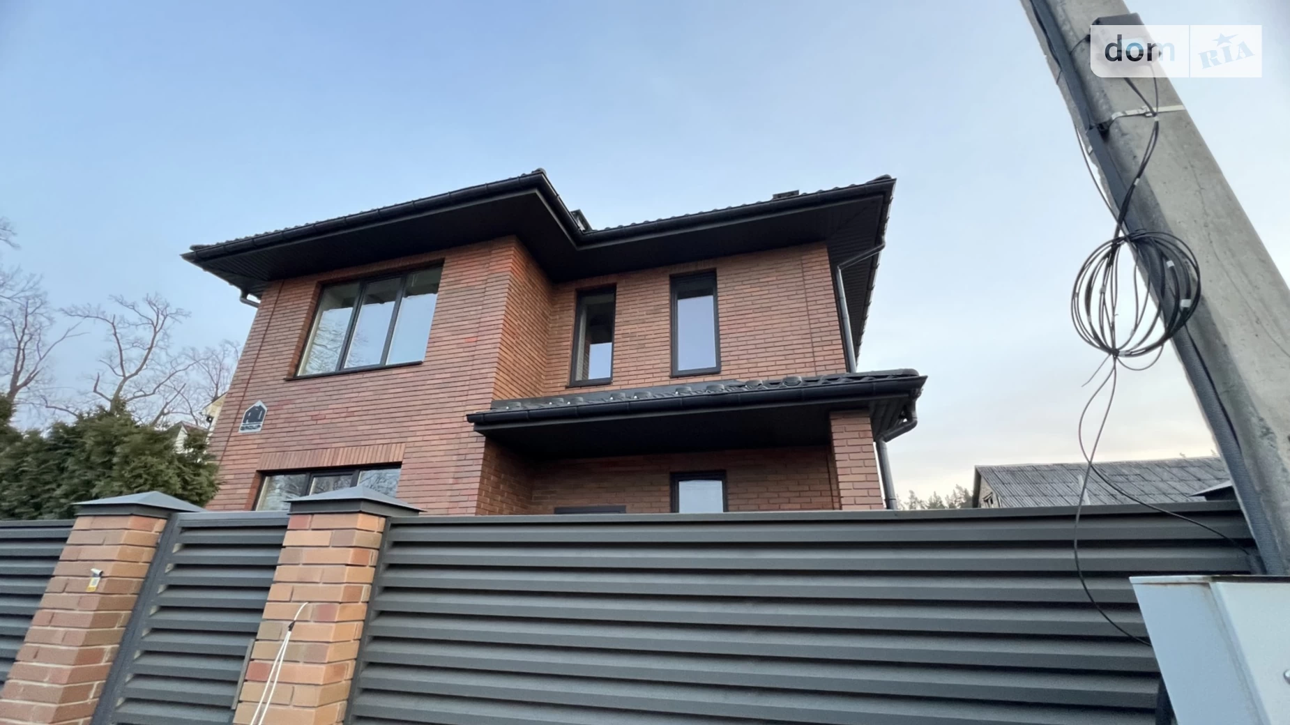 Продается дом на 2 этажа 140 кв. м с бассейном, цена: 165000 $ - фото 3