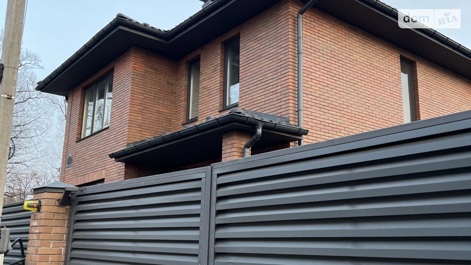 Продается дом на 2 этажа 140 кв. м с бассейном, цена: 165000 $ - фото 5
