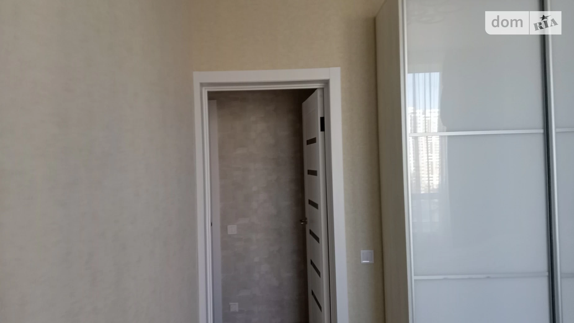 Продается 2-комнатная квартира 65 кв. м в Одессе, пл. Толбухина - фото 2