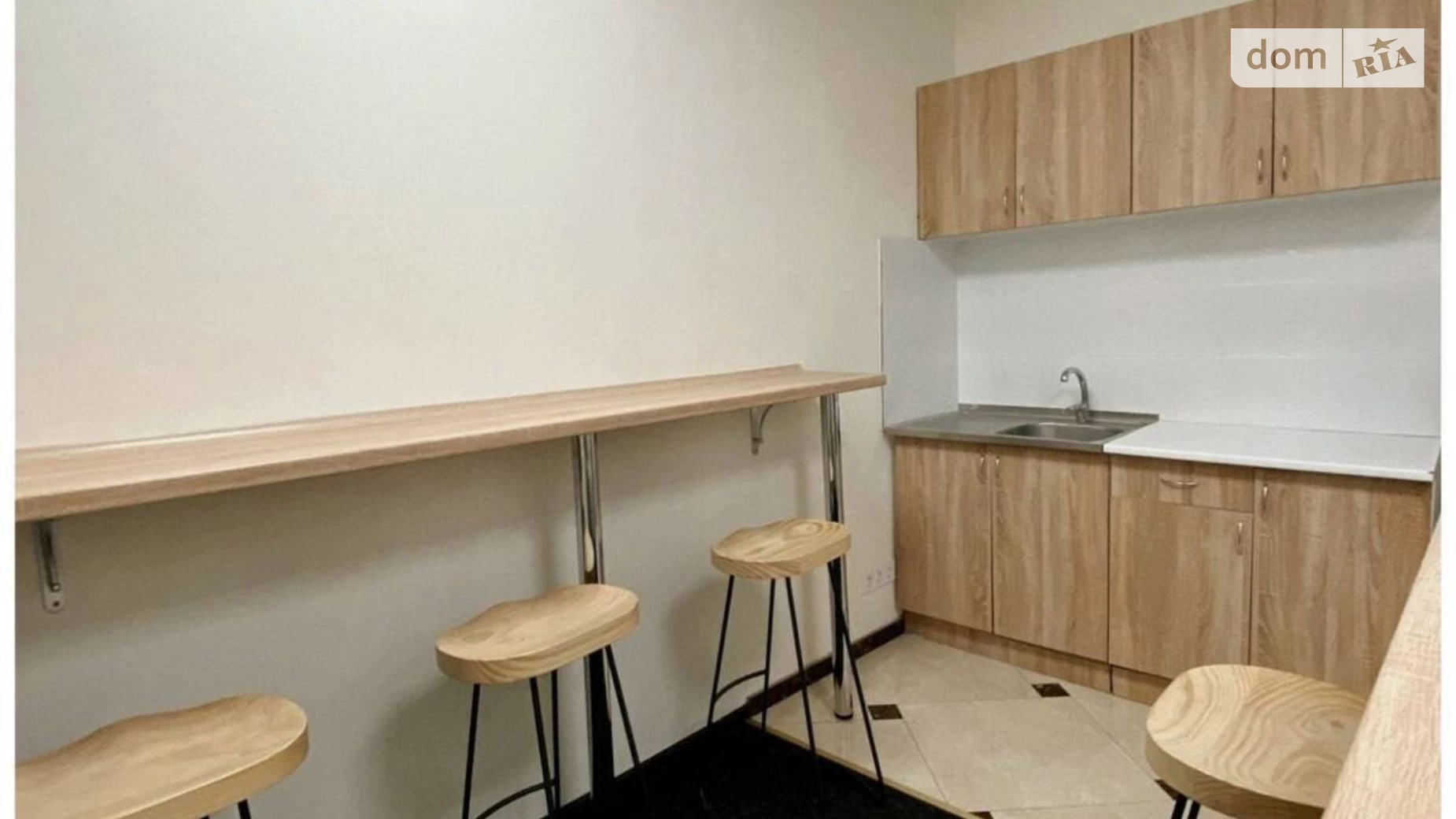 Сдается в аренду офис 123 кв. м в бизнес-центре, цена: 2460 $ - фото 2