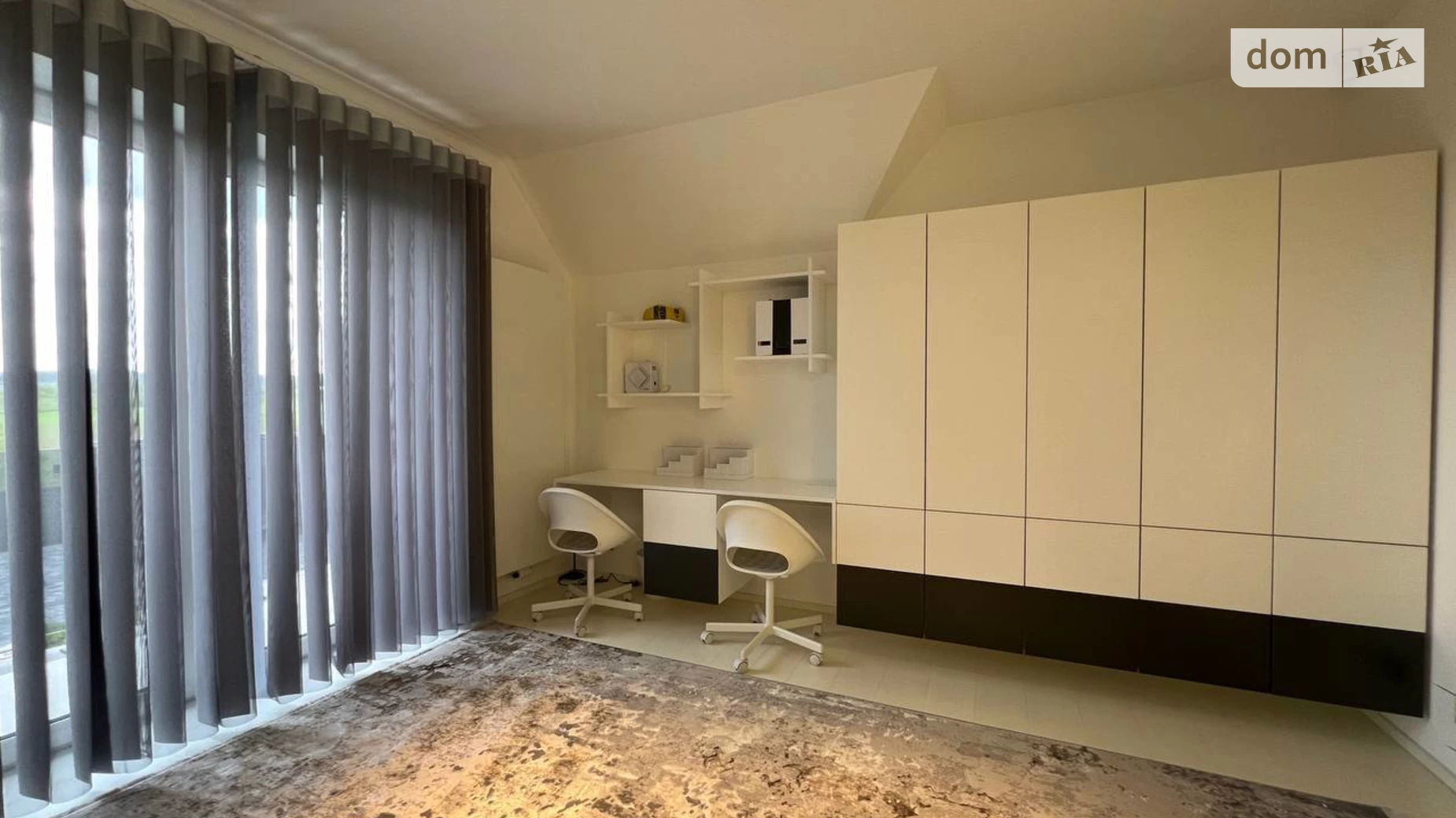 Продается дом на 2 этажа 300 кв. м с бассейном, цена: 850000 $ - фото 3