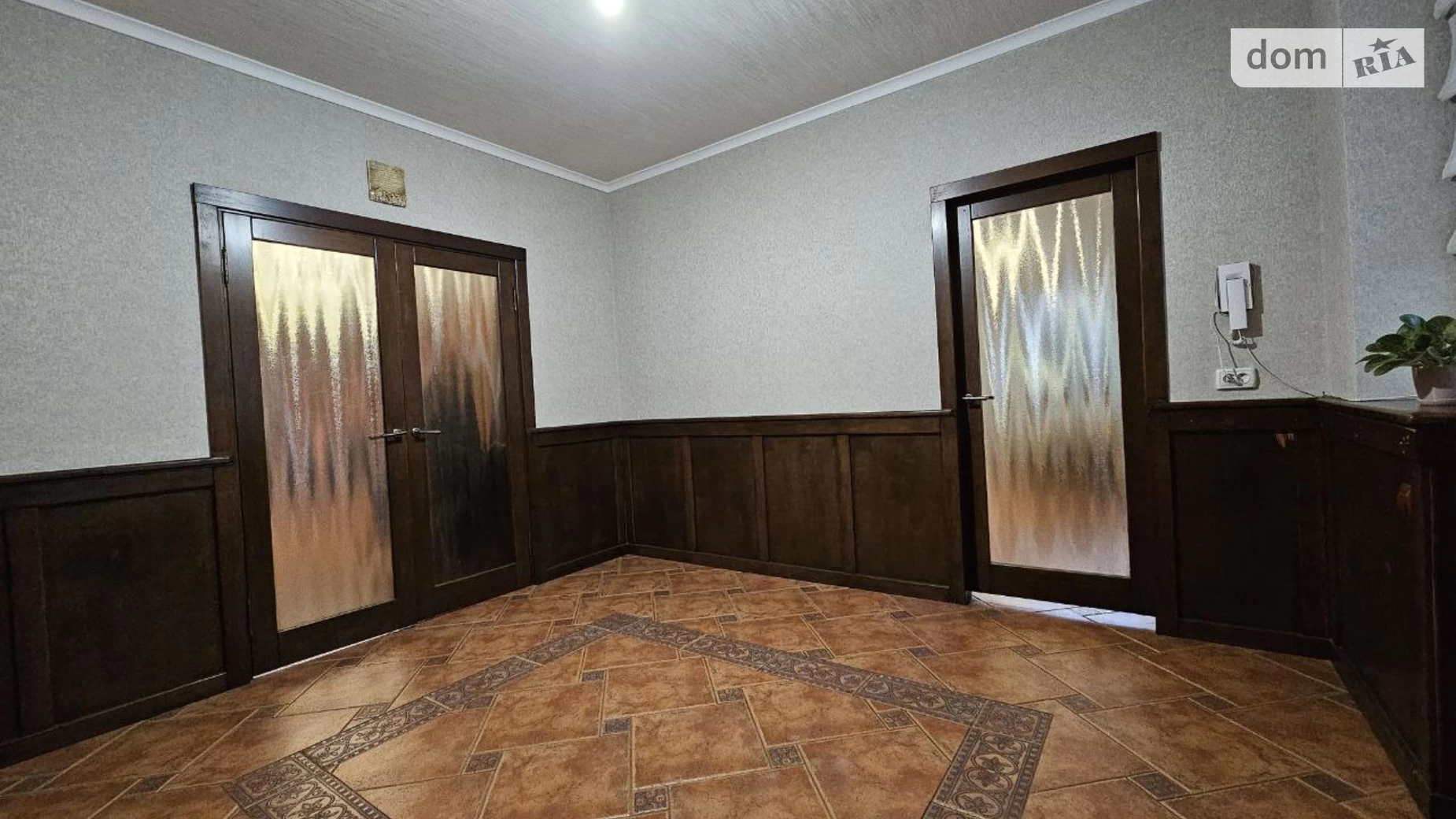 Продается дом на 2 этажа 236.7 кв. м с мансардой, цена: 105000 $ - фото 3