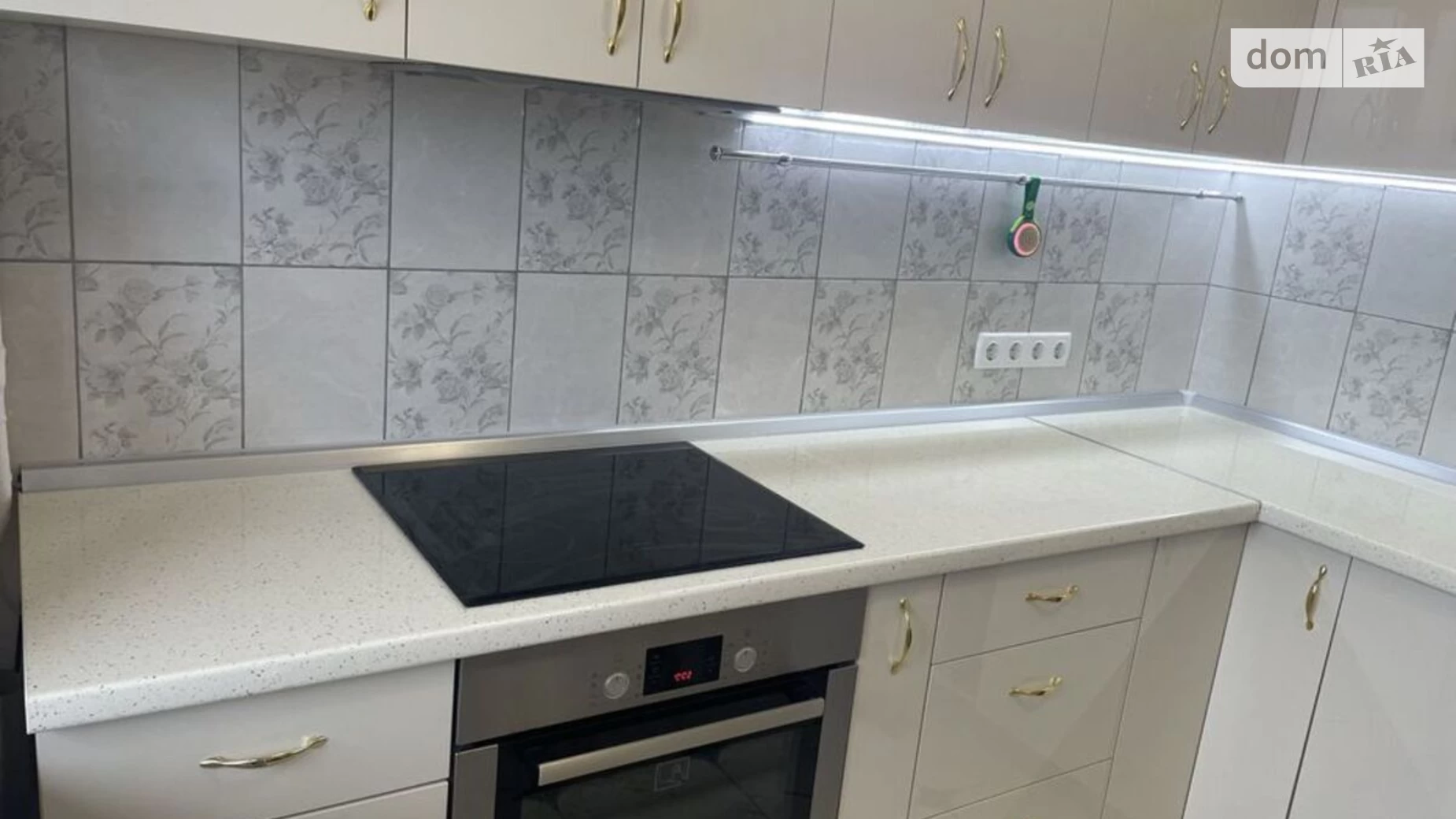 Продается 3-комнатная квартира 67.8 кв. м в Киеве, ул. Санаторная, 18 - фото 2