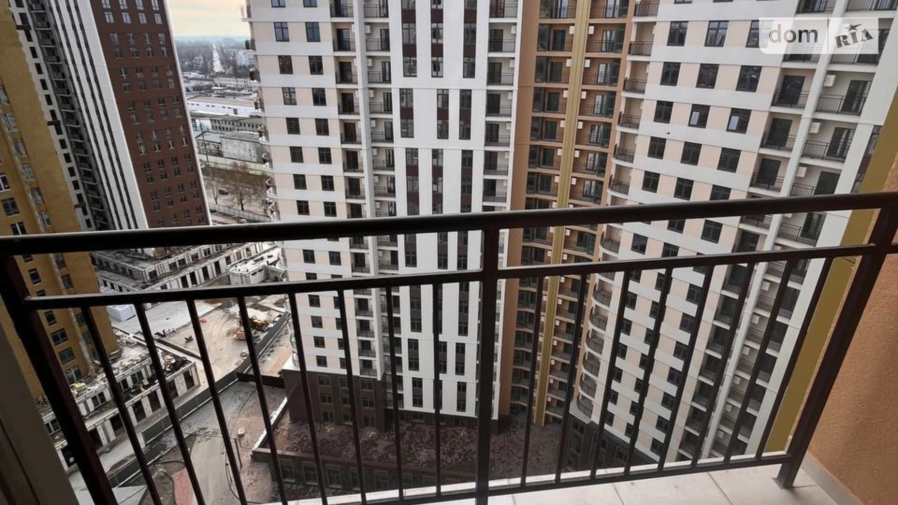 Продається 1-кімнатна квартира 42.3 кв. м у Одесі, вул. Краснова, 3 корпус 66 - фото 4