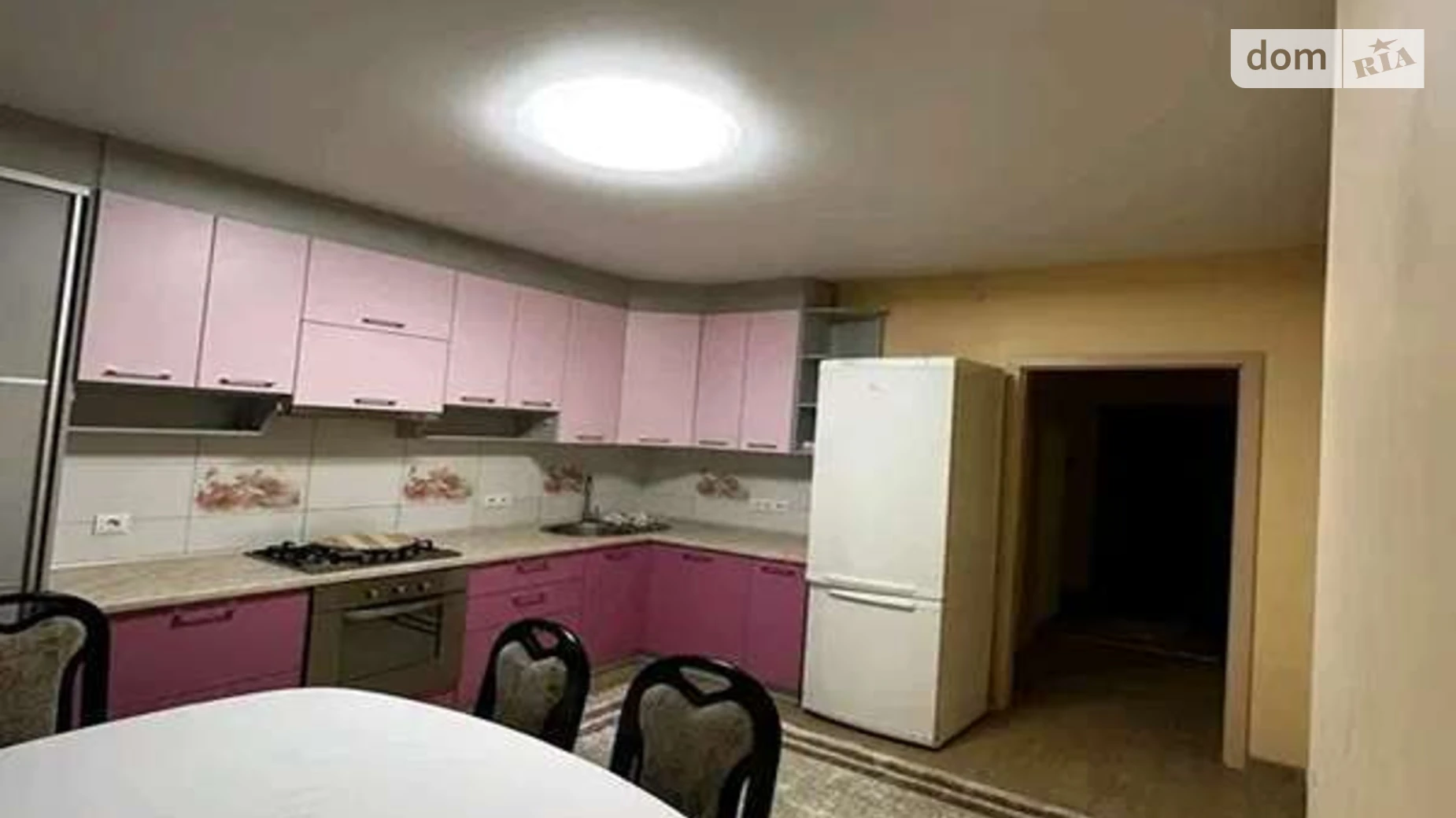 2-комнатная квартира 50 кв. м в Луцке, ул. Липинского, 4 - фото 3