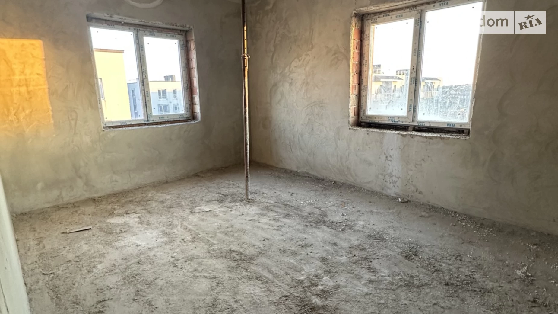 Продается 2-комнатная квартира 76 кв. м в Черновцах, ул. Казацкая - фото 2