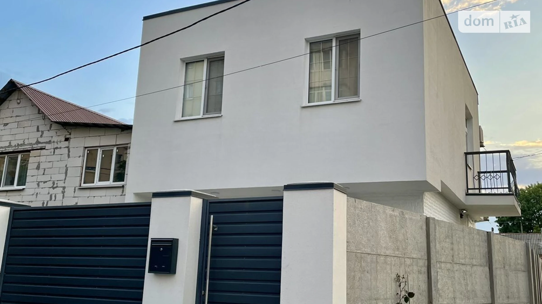 Продается дом на 2 этажа 90 кв. м с садом, цена: 115000 $ - фото 3