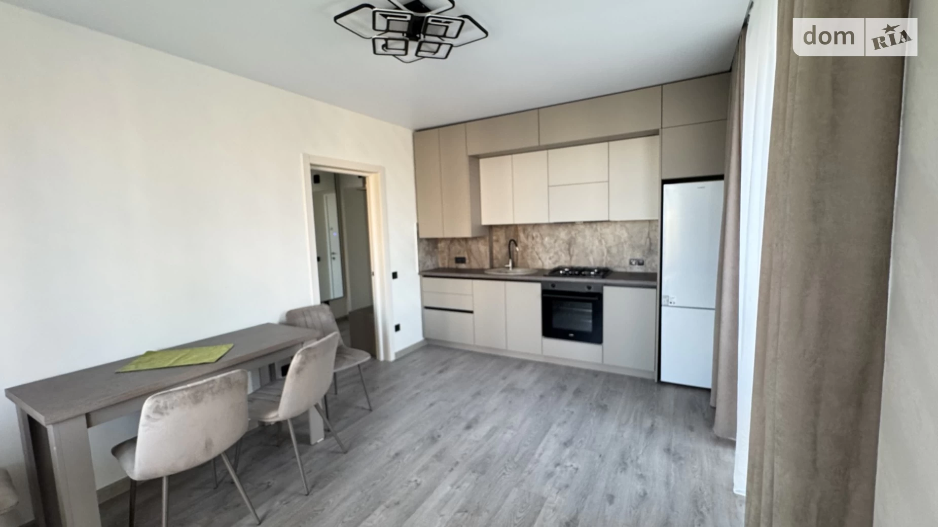 Продается 1-комнатная квартира 41.2 кв. м в Ровно, ул. Елены Телиги - фото 2