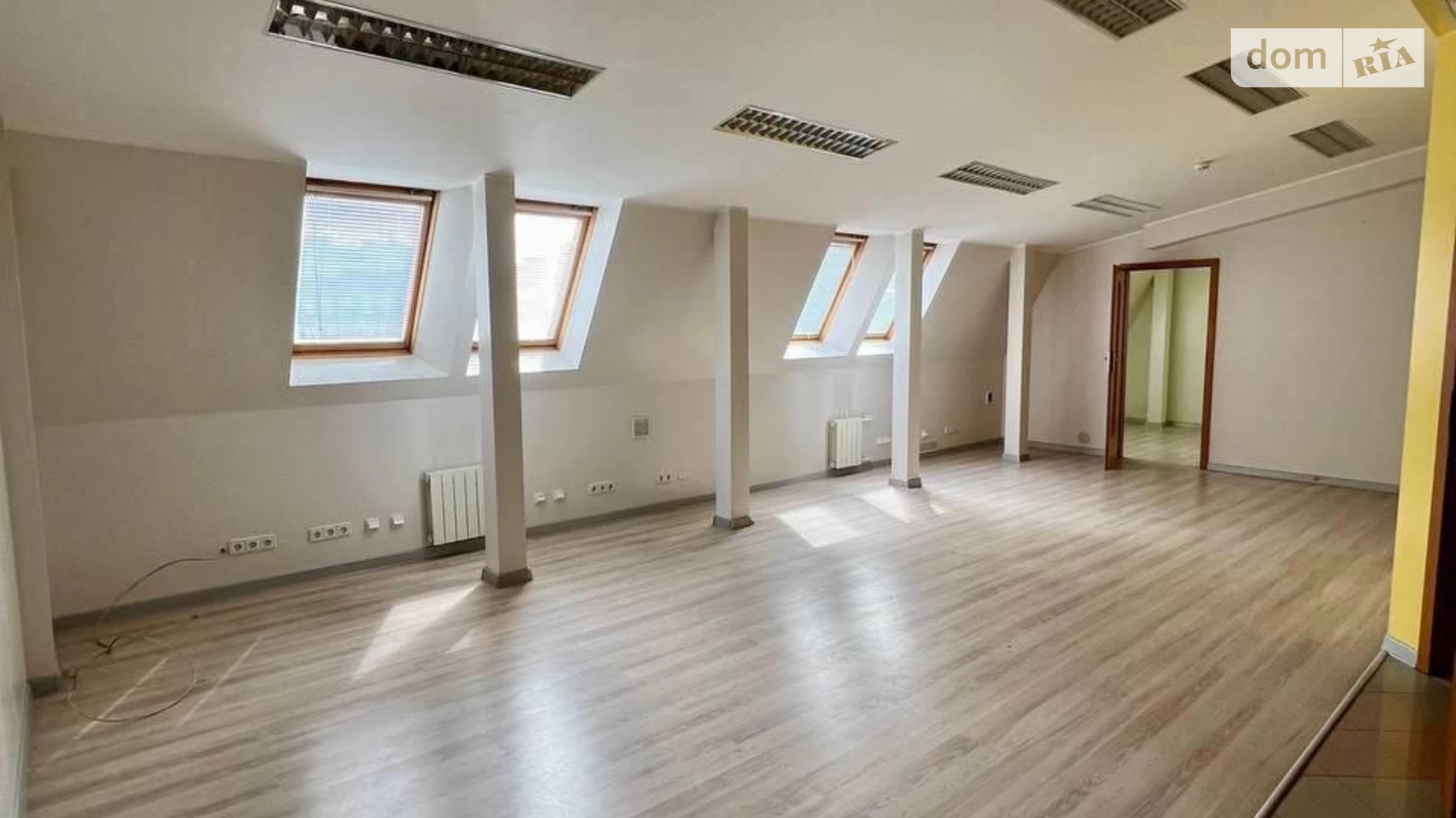 Продается офис 498.5 кв. м в бизнес-центре, цена: 990000 $ - фото 5
