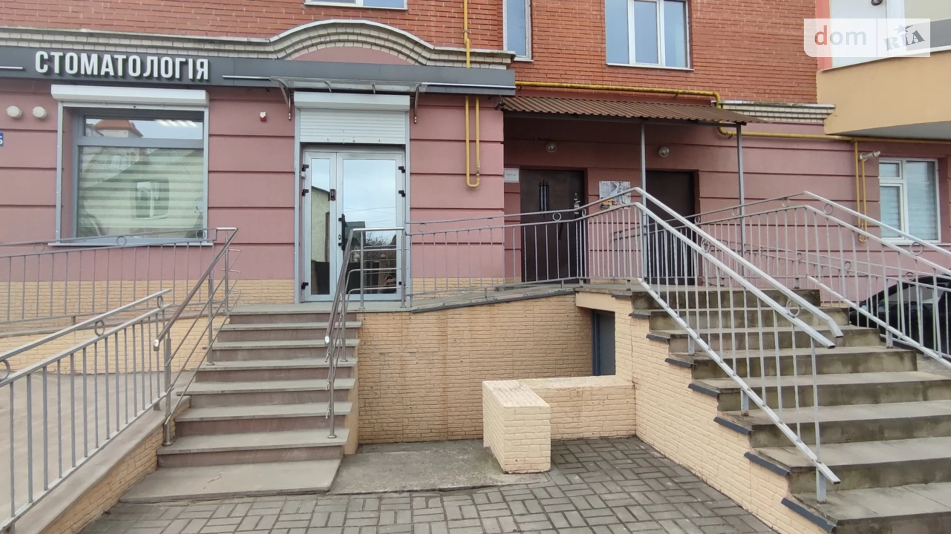 Продається об'єкт сфери послуг 264.7 кв. м в 10-поверховій будівлі, цена: 172055 $ - фото 2