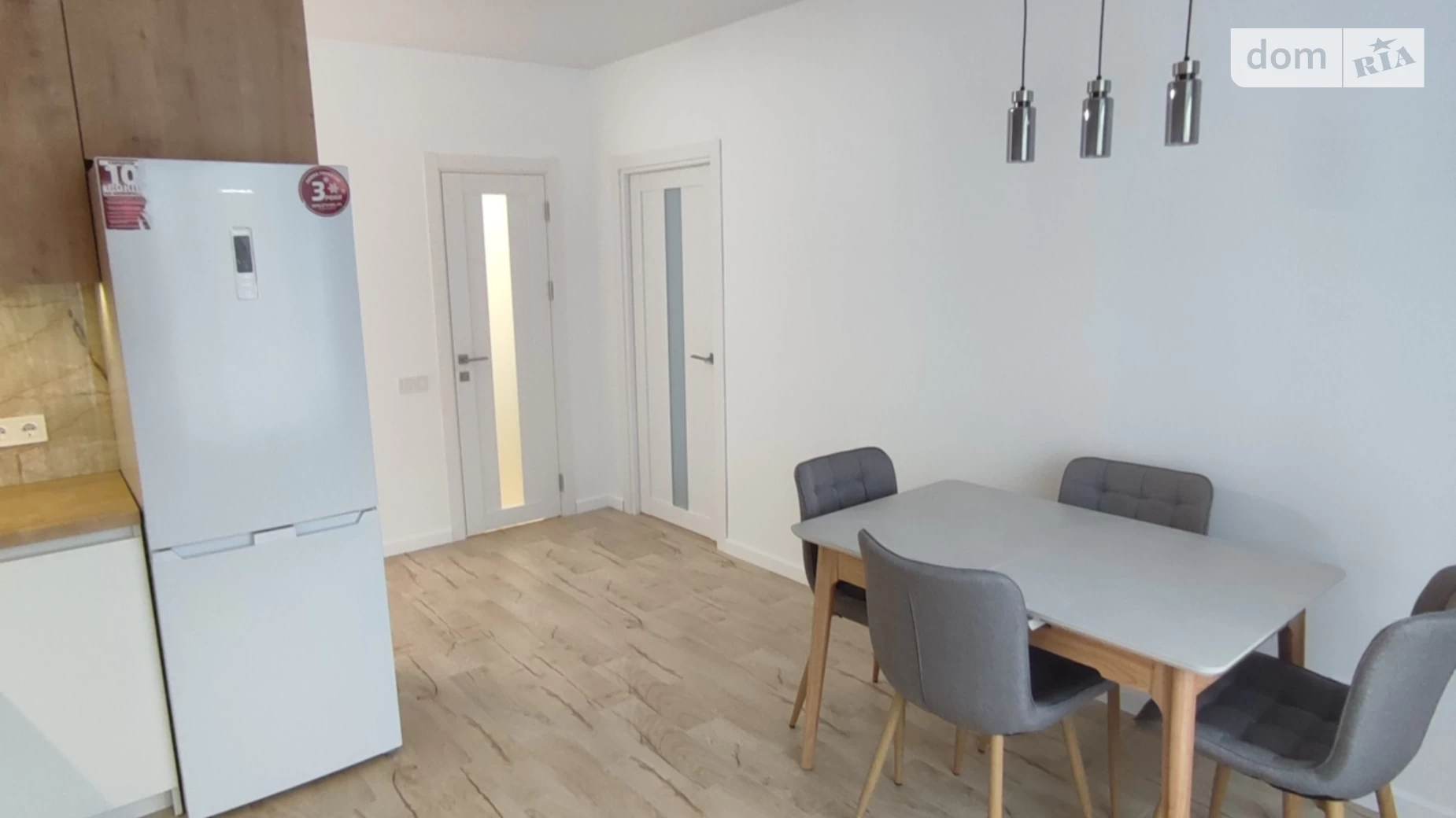 Сдается в аренду 1-комнатная квартира 45 кв. м в Ровно, ул. Соборная, 285К - фото 3