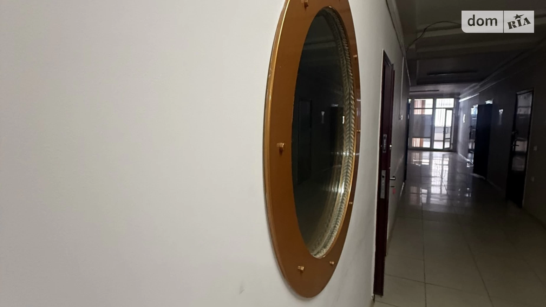 Сдается в аренду офис 300 кв. м в бизнес-центре, цена: 1200 $ - фото 2