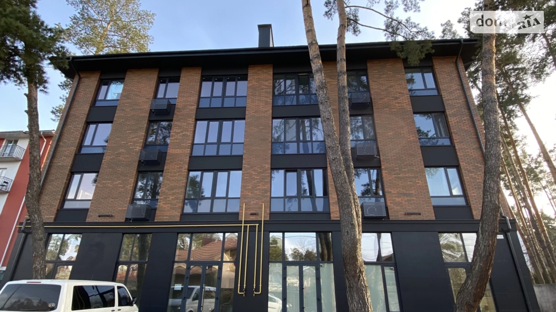 Продается 1-комнатная квартира 42 кв. м в Ирпене, ул. Рыльского, 5/1 - фото 2